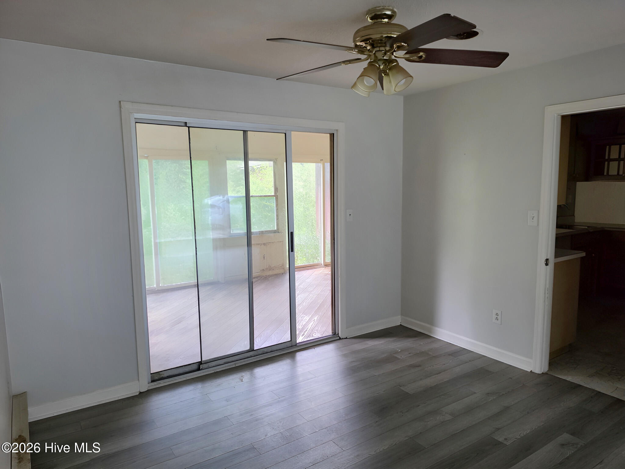 1367 Wintergreen Road,Cove City