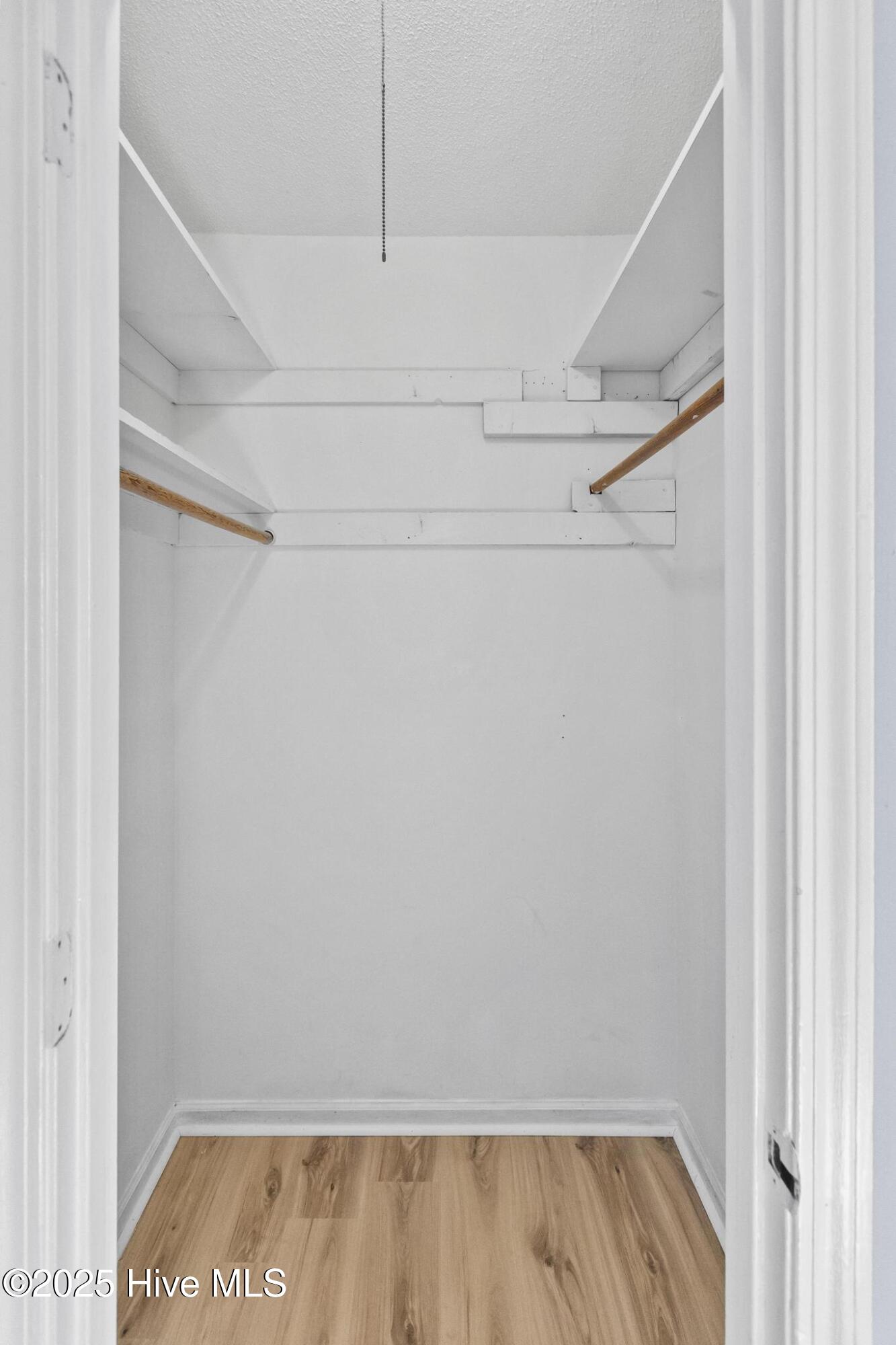 100546542 | Photo 14