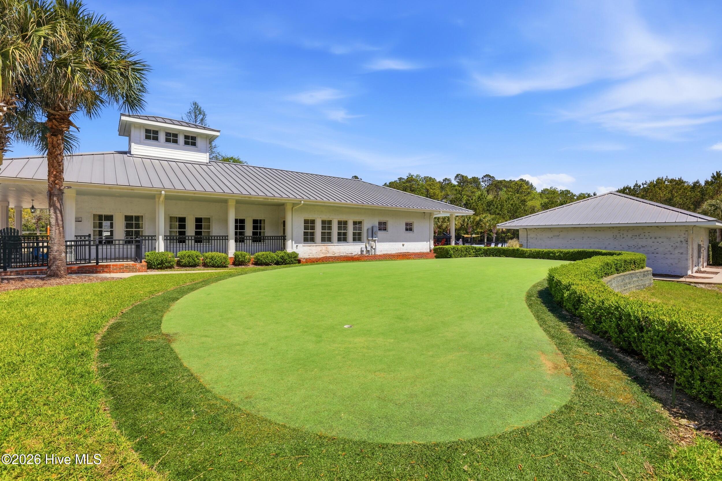 100565948 | Photo 56