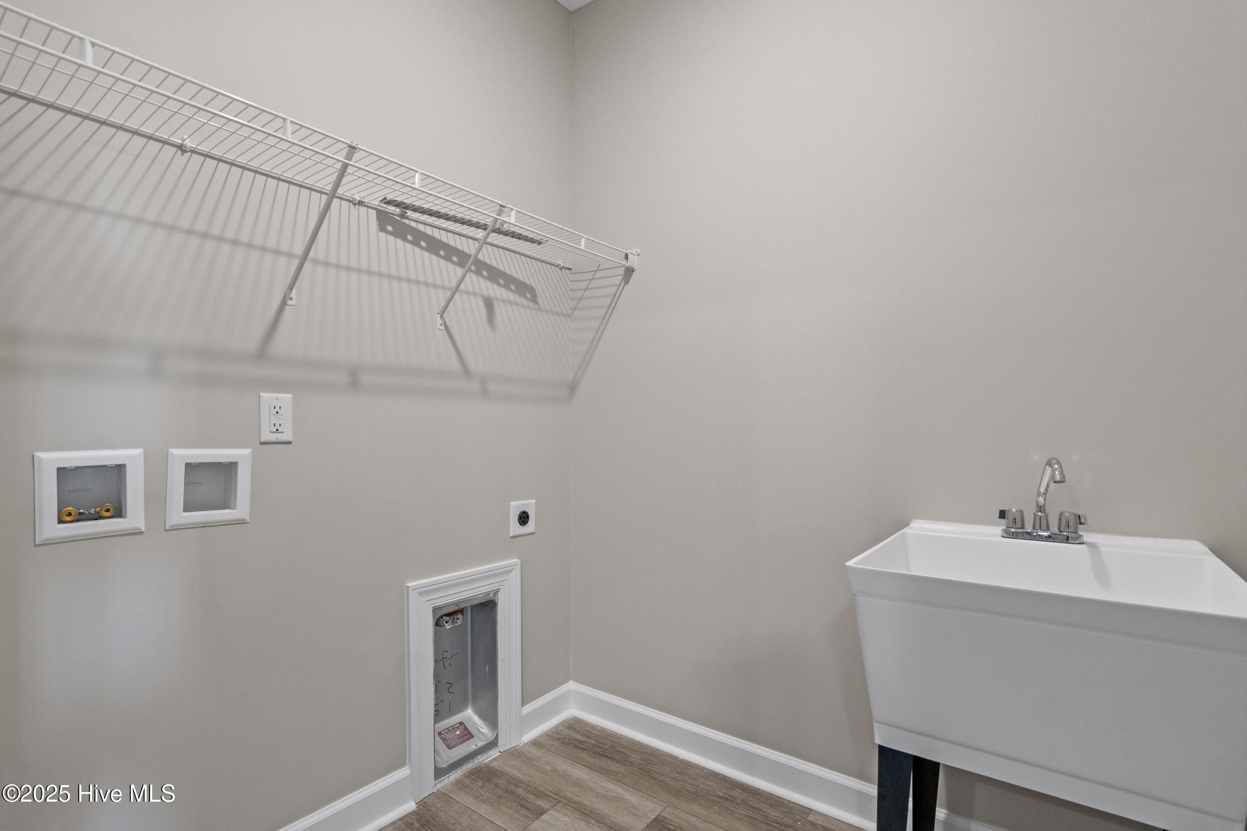 100539036 | Photo 23