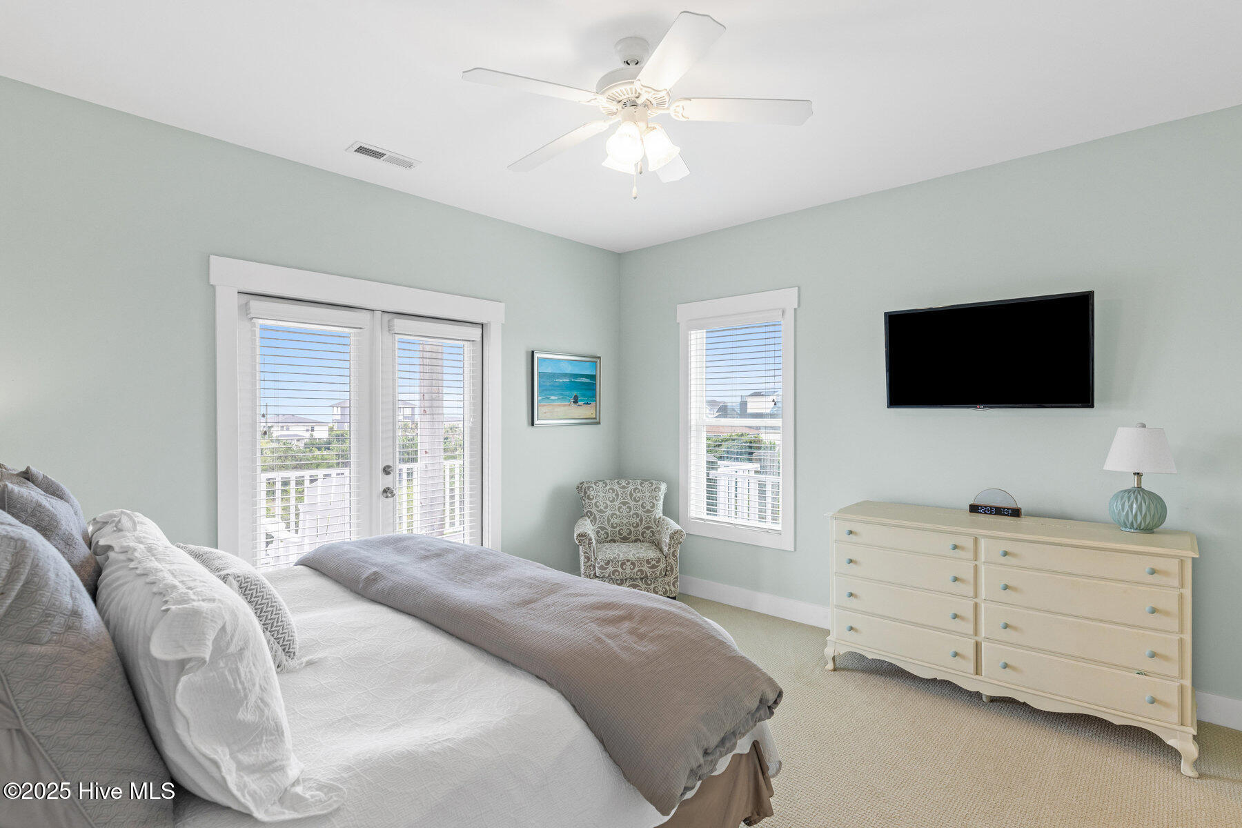 100523627 | Photo 15