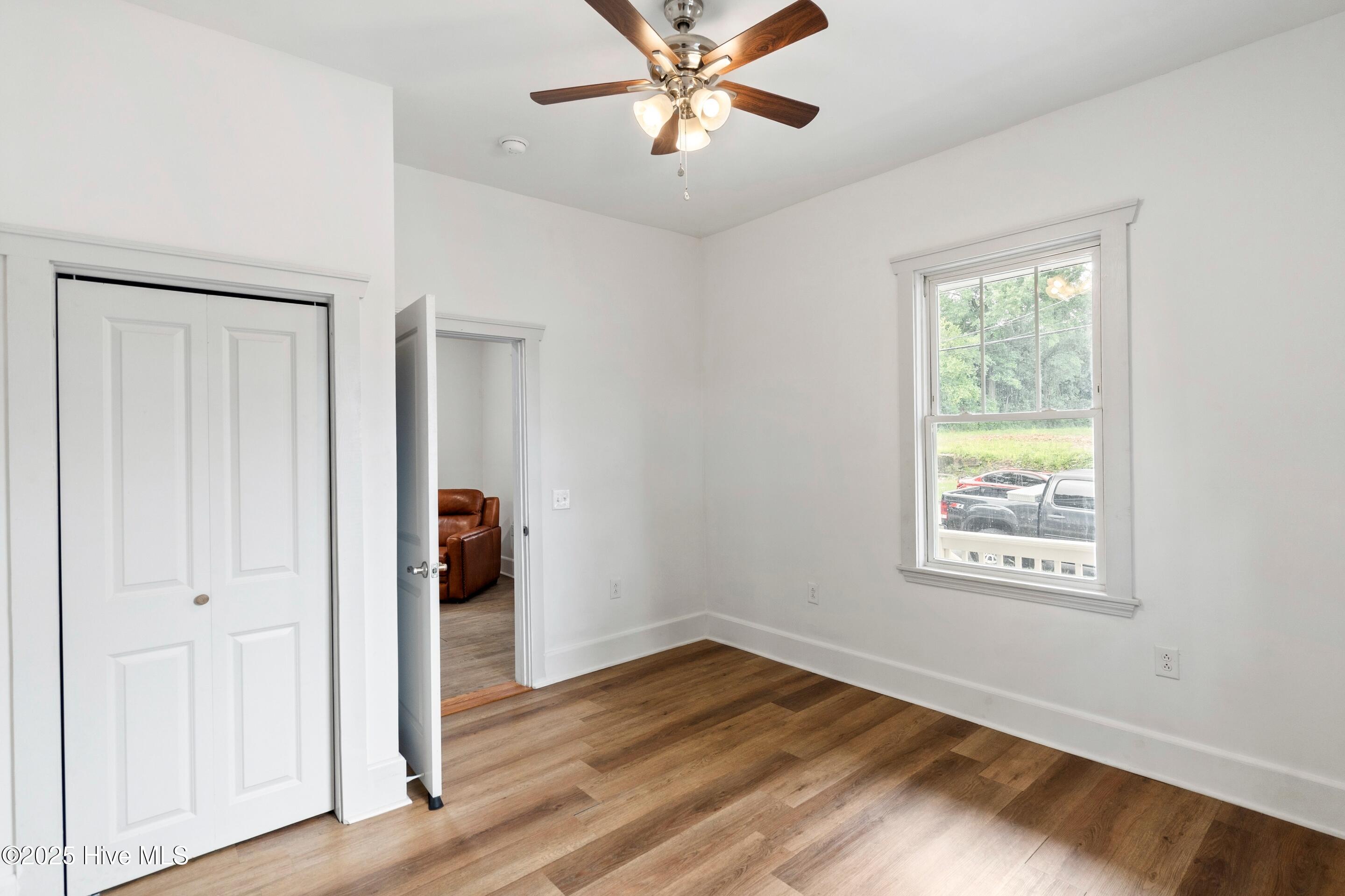 100522138 | Photo 18