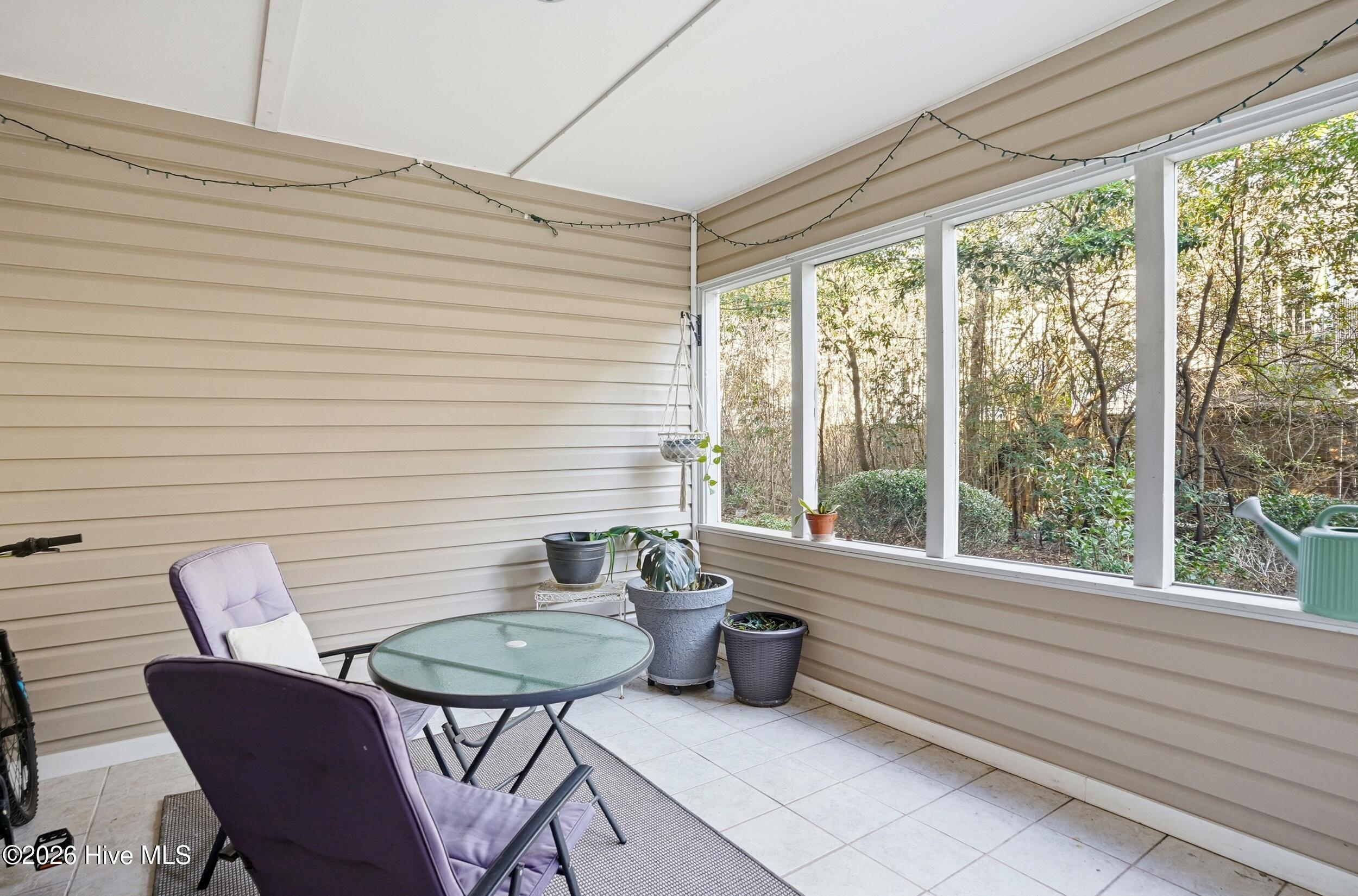 100553532 | Photo 18