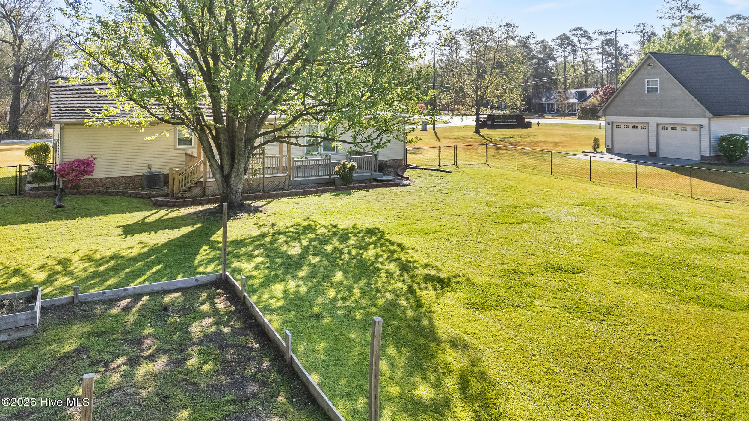 100565895 | Photo 58