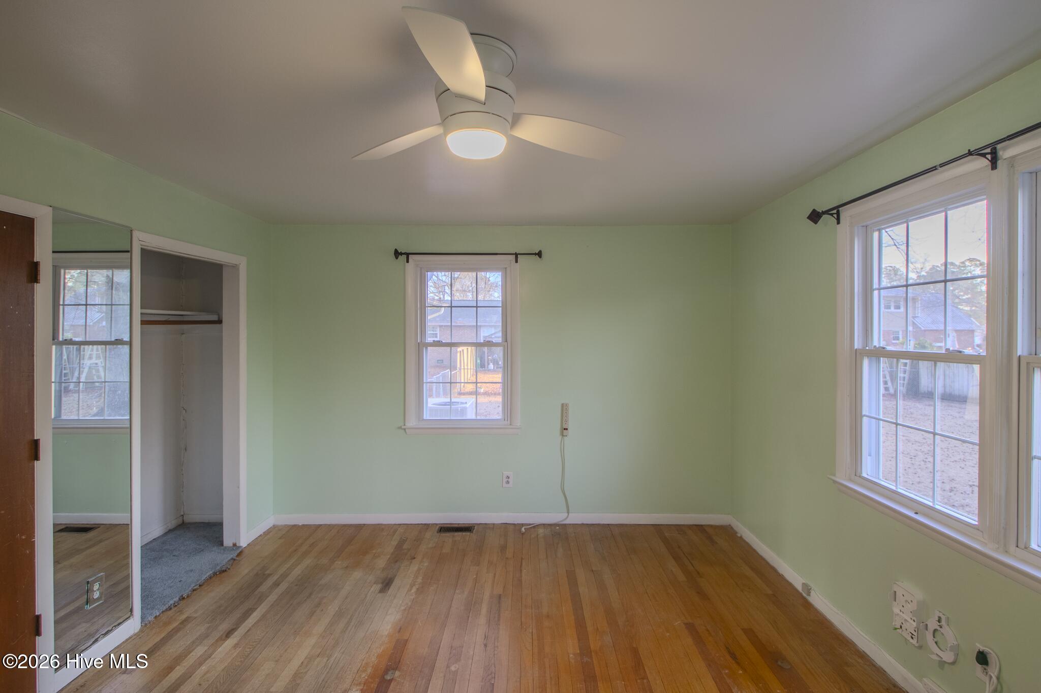 100552171 | Photo 11