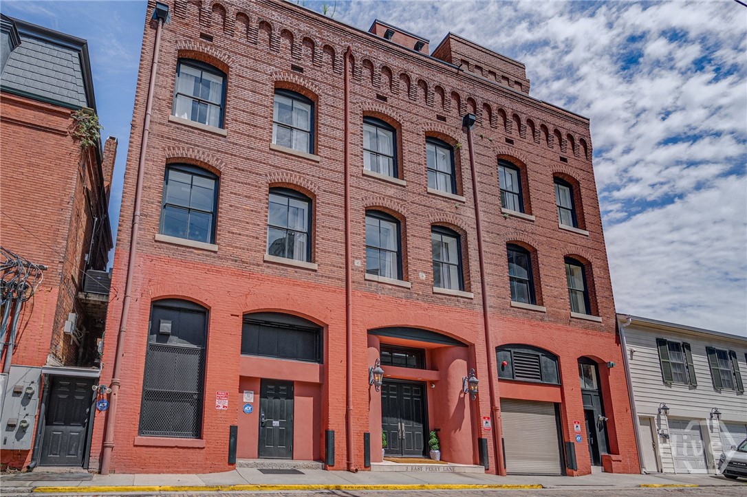 2 Perry, Savannah, Georgia, 12 Bedrooms Bedrooms, 0 ,12 BathroomsBathrooms,Triplex,For sale,Perry,SA339196