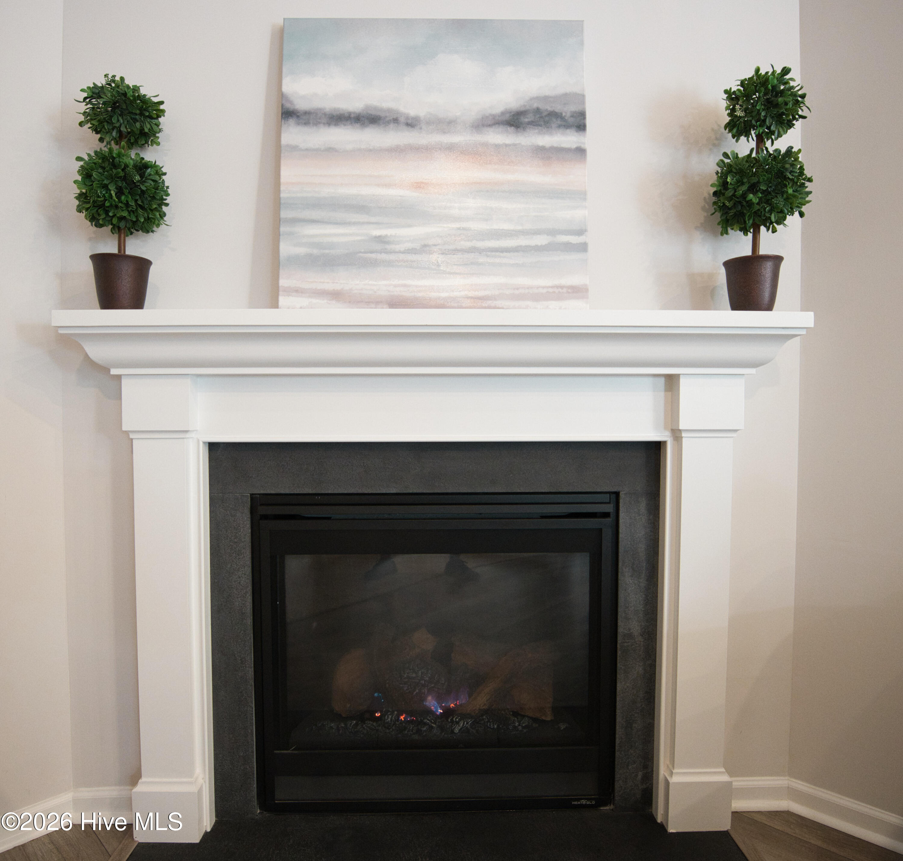 100559386 | Photo 16