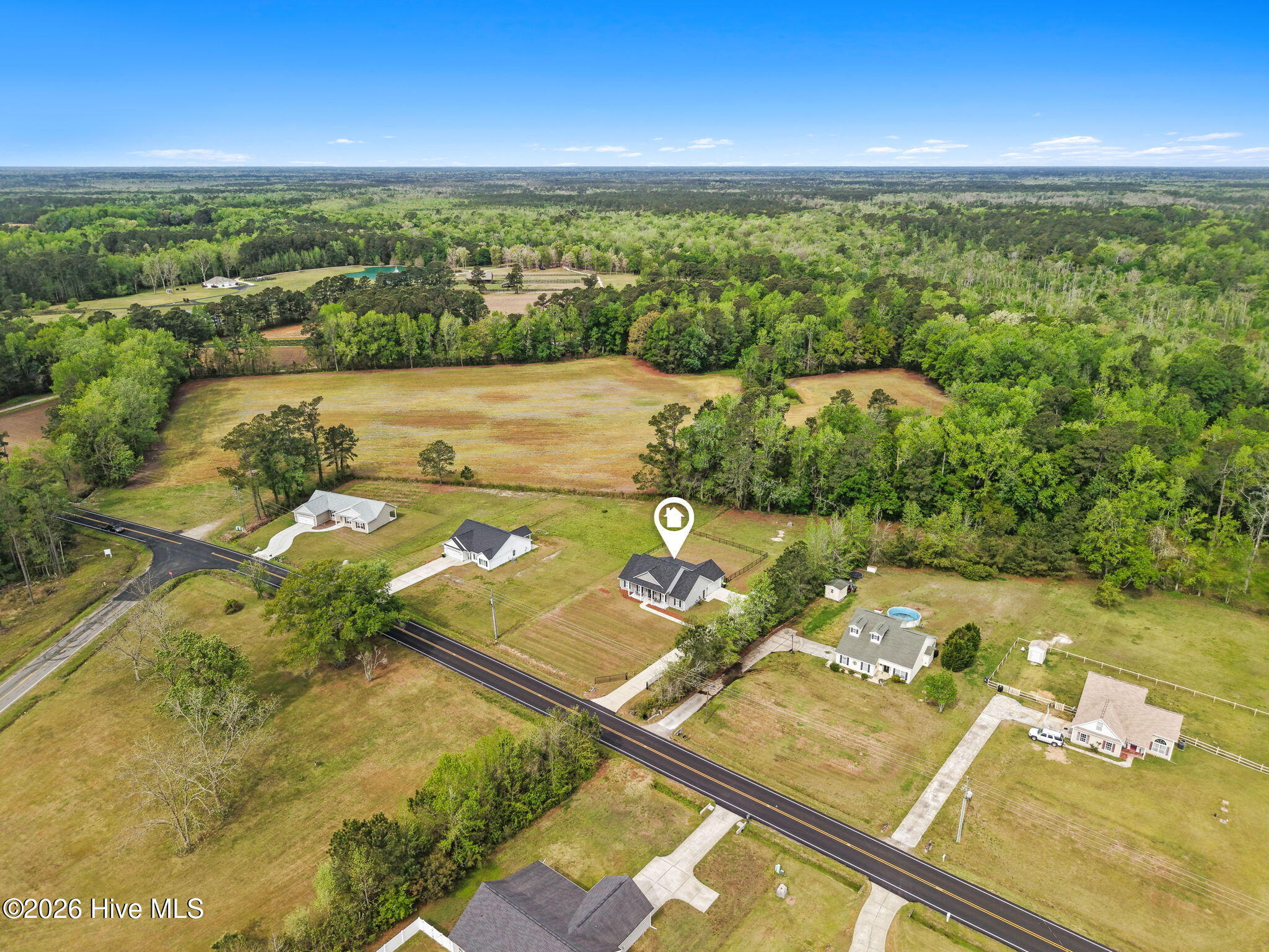 100565582 | Photo 44