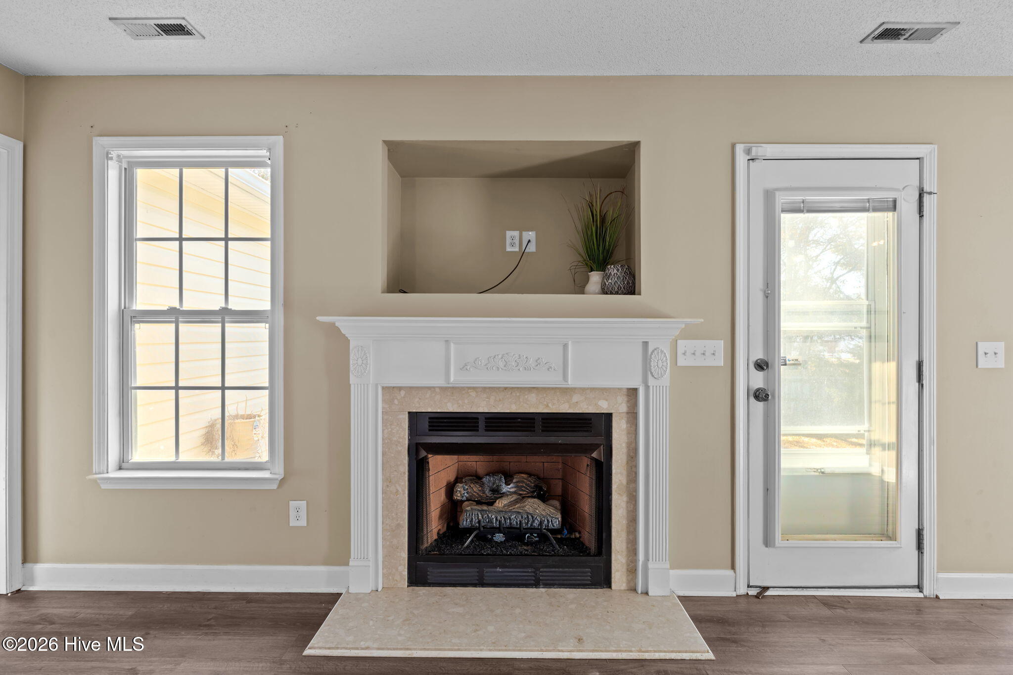 100522490 | Photo 10