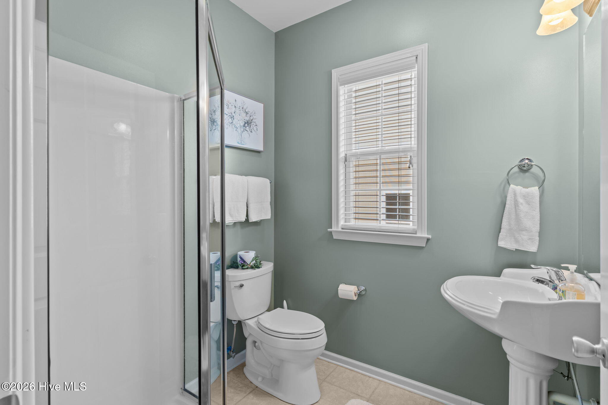 100551893 | Photo 32