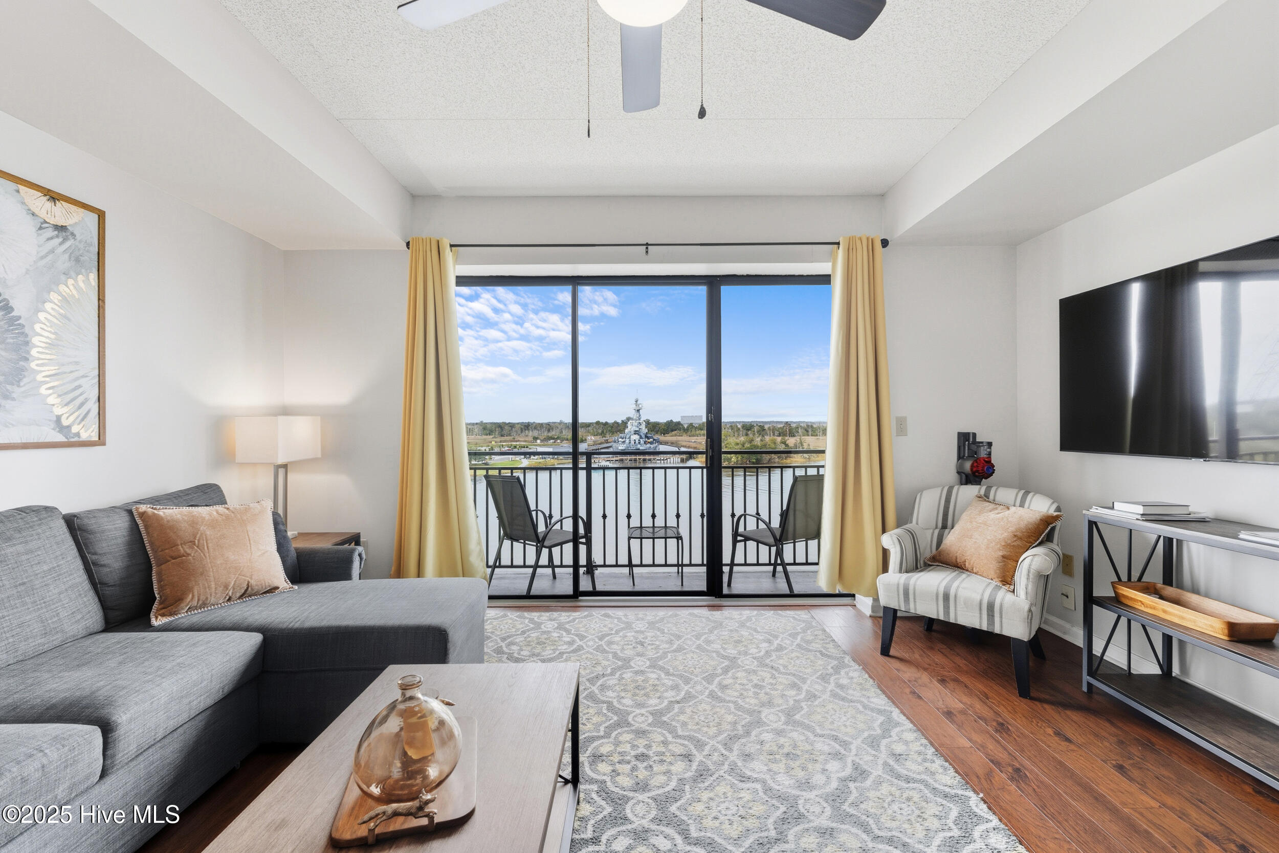 106 N Water Street UNIT 702, Wilmington, NC, 28401