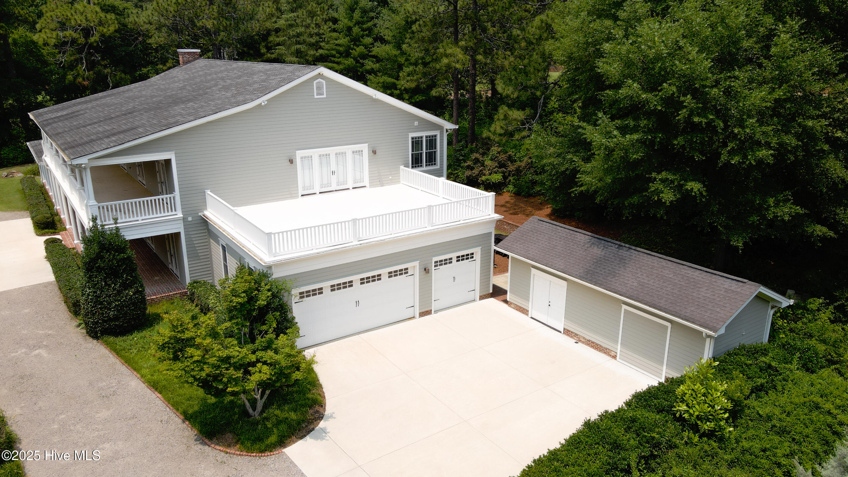 Homes for sale in Pinehurst, NC | 215 Inverrary Rd, Pinehurst, NC 28374 | MLS# 100547926