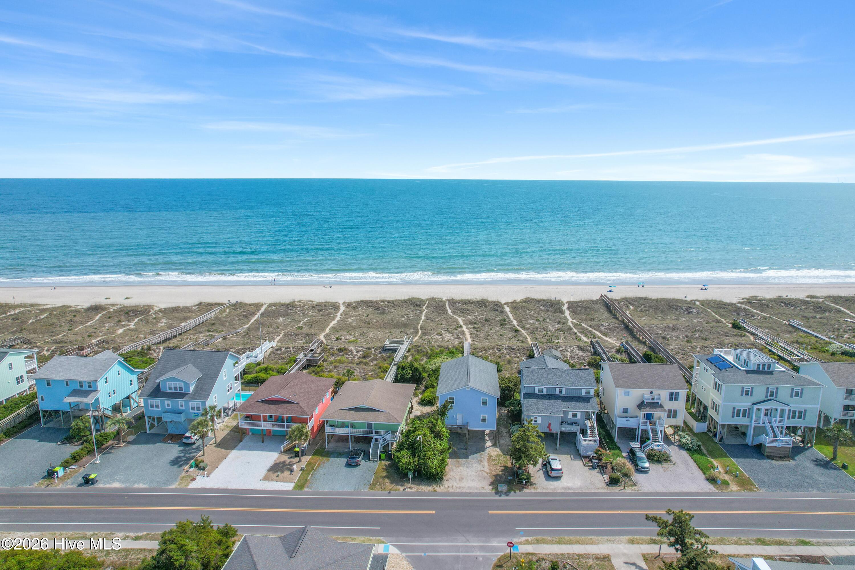 100497729 | Photo 63