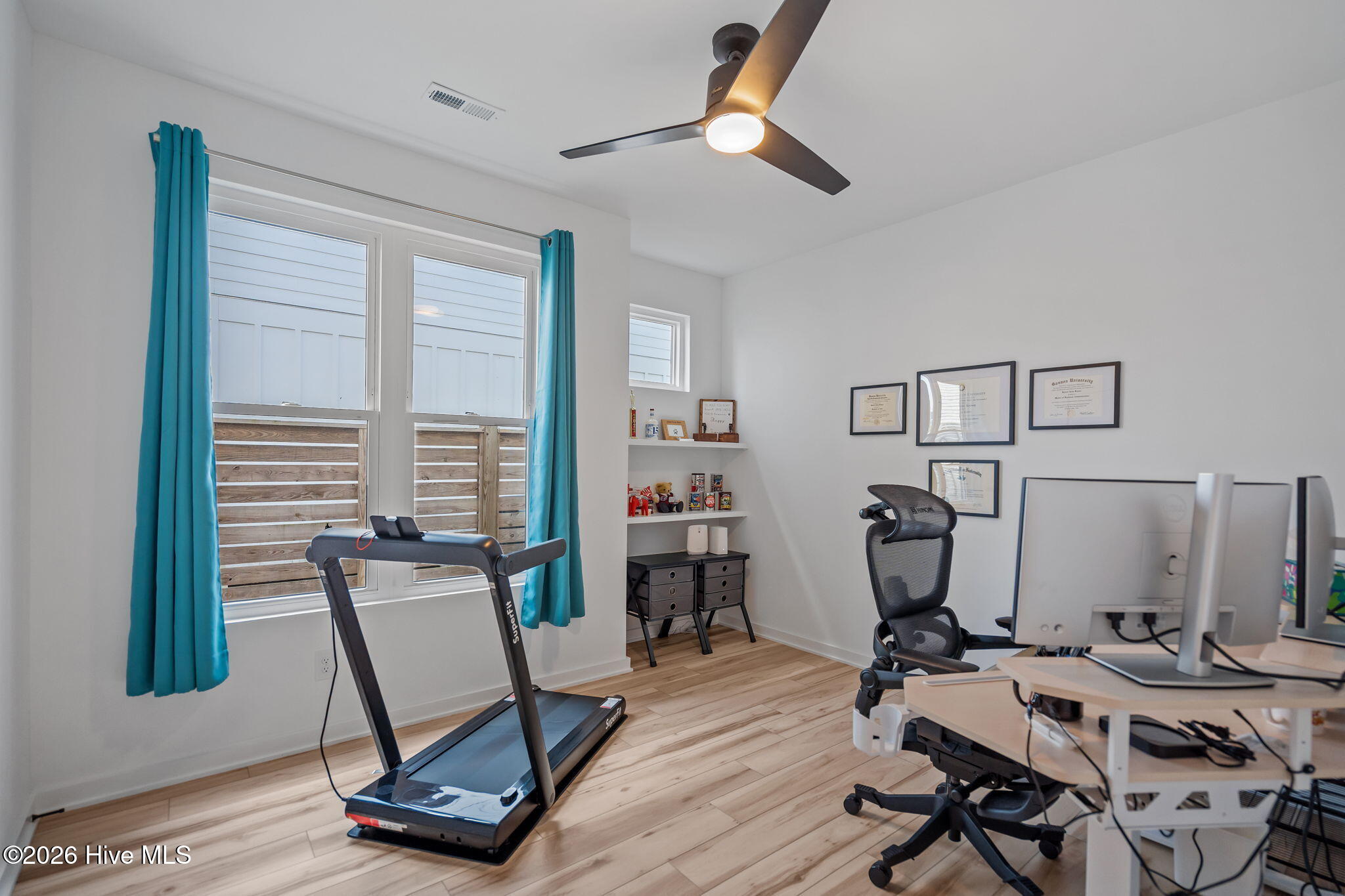 100559537 | Photo 34