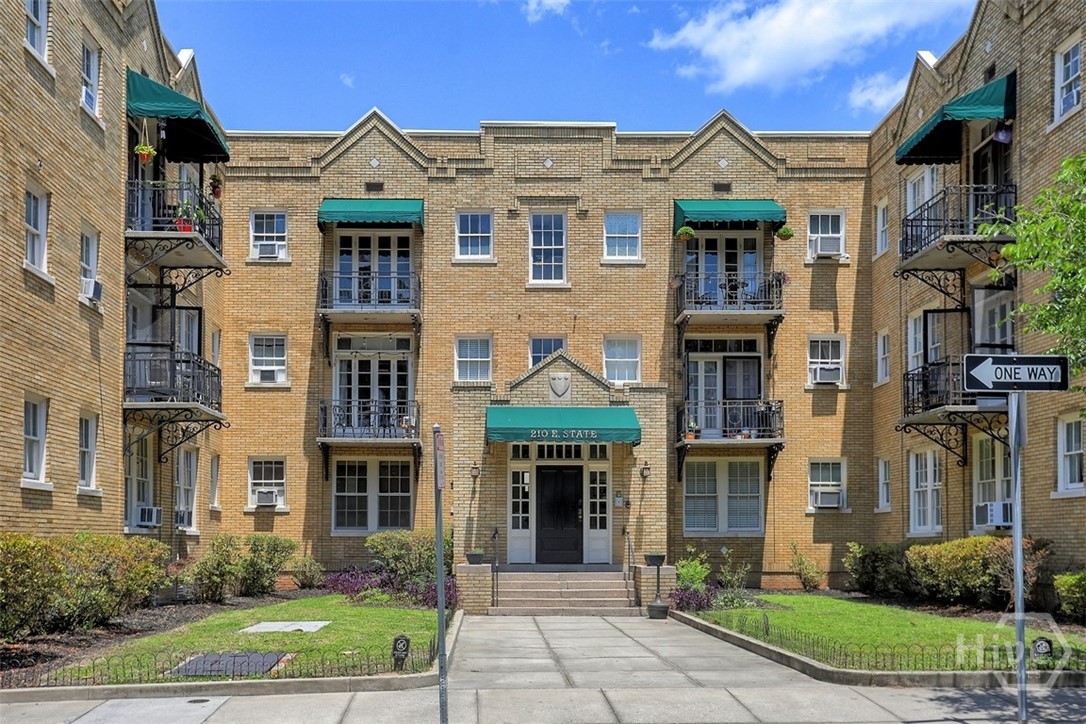 4th image of 210 E State St #16, Savannah, GA 31401 | MLS# SA362176