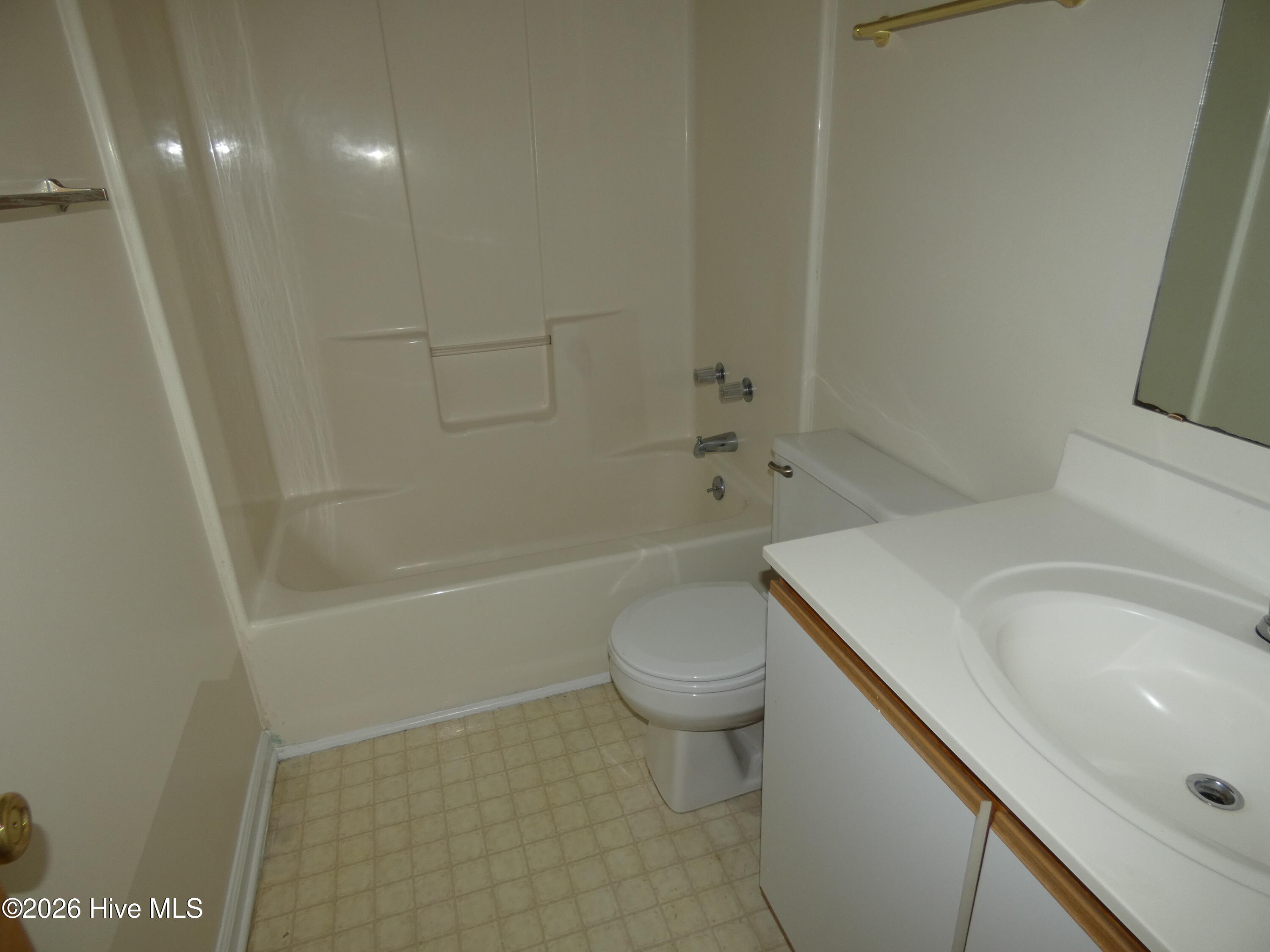 100564573 | Photo 16