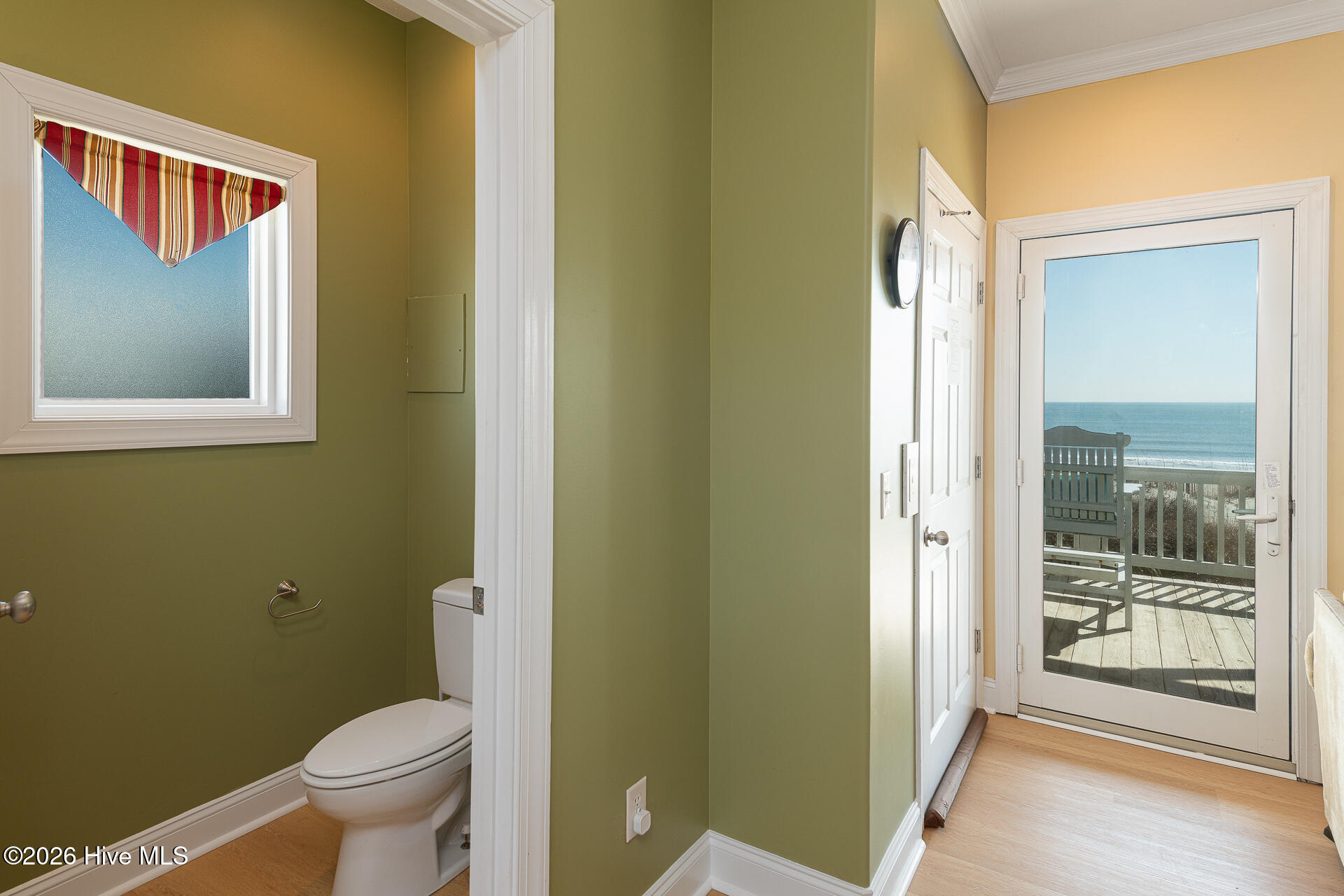 100558758 | Photo 29