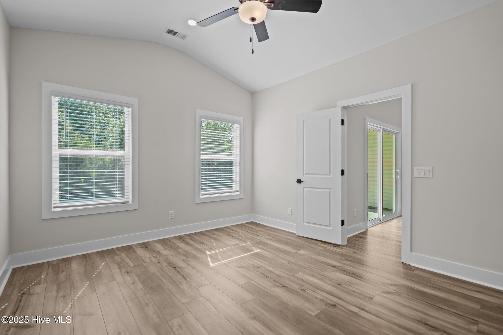 37 S Umbrella Palm Dr Drive, Hampstead, NC 28443 – photo 22: 22-web-or-mls-DSC01860