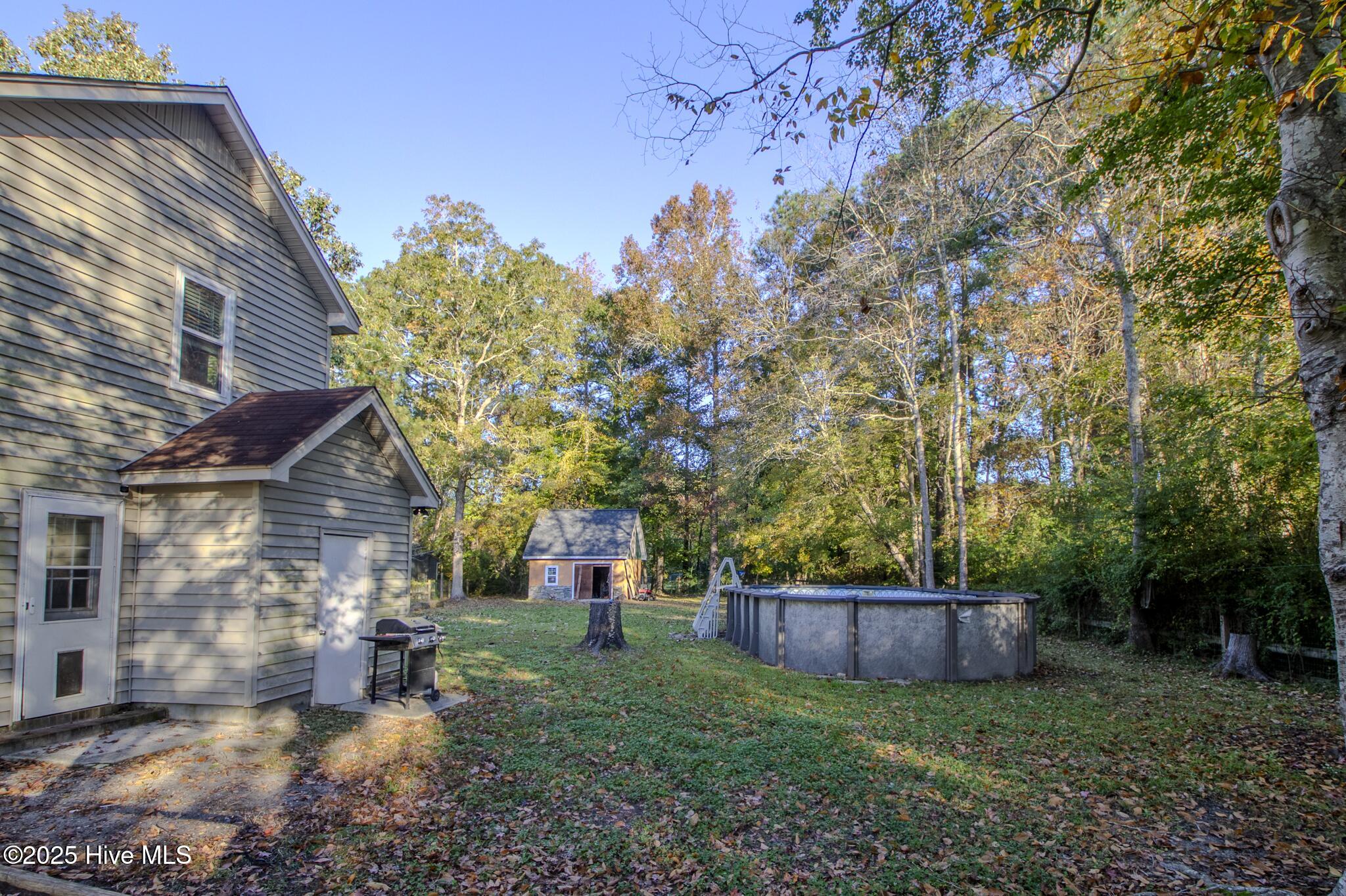 100541041 | Photo 38