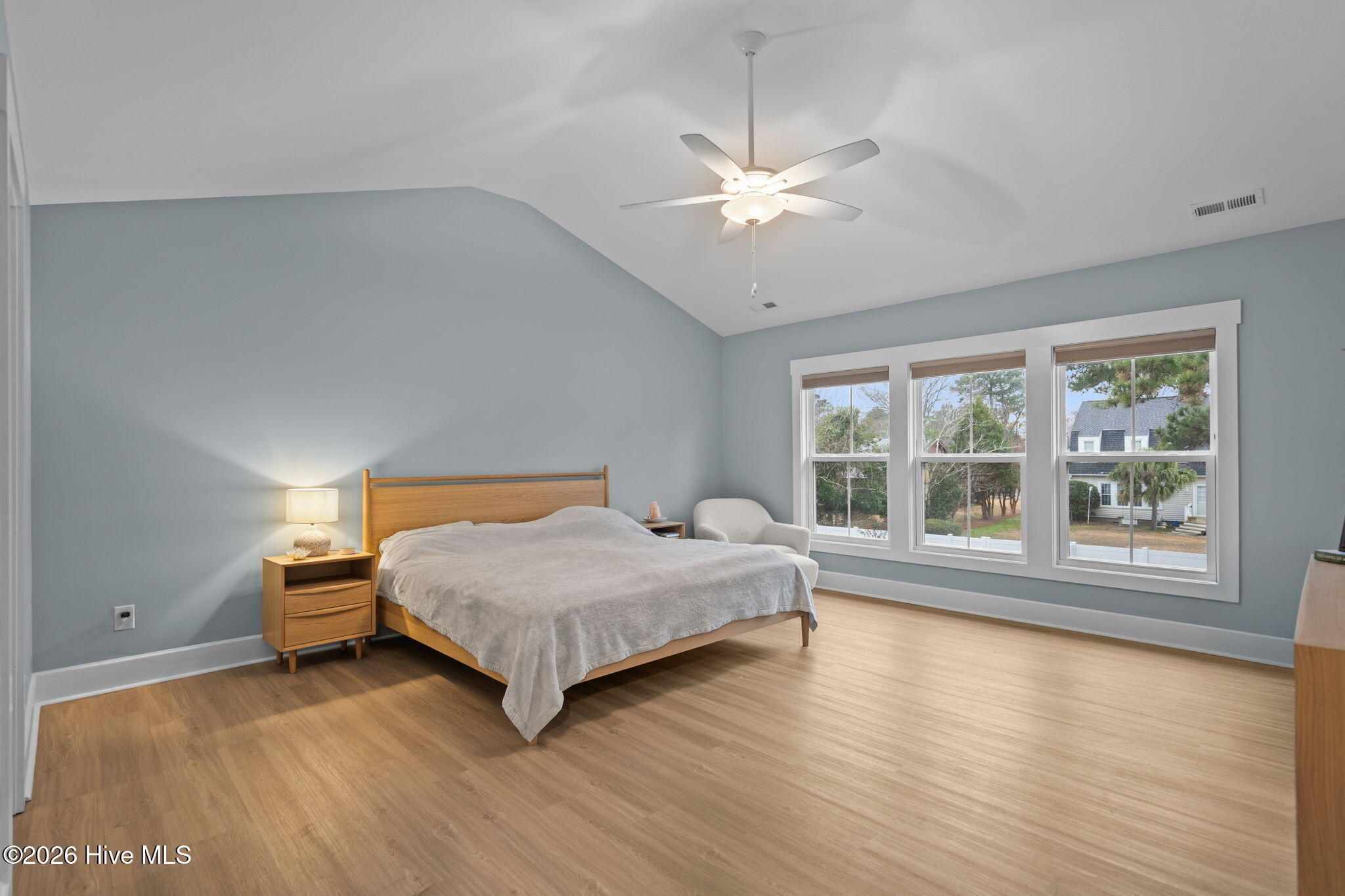 100549684 | Photo 29