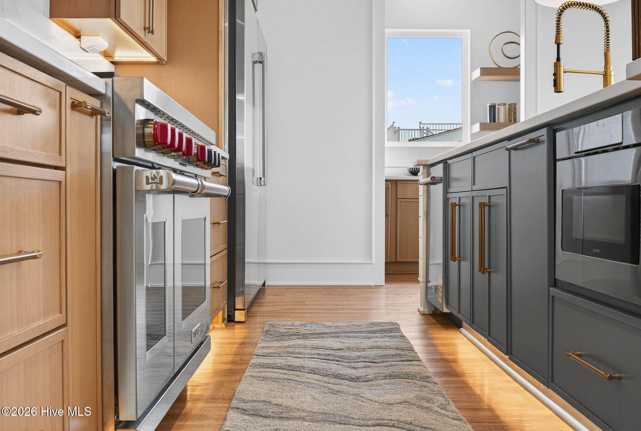 100565153 | Photo 18