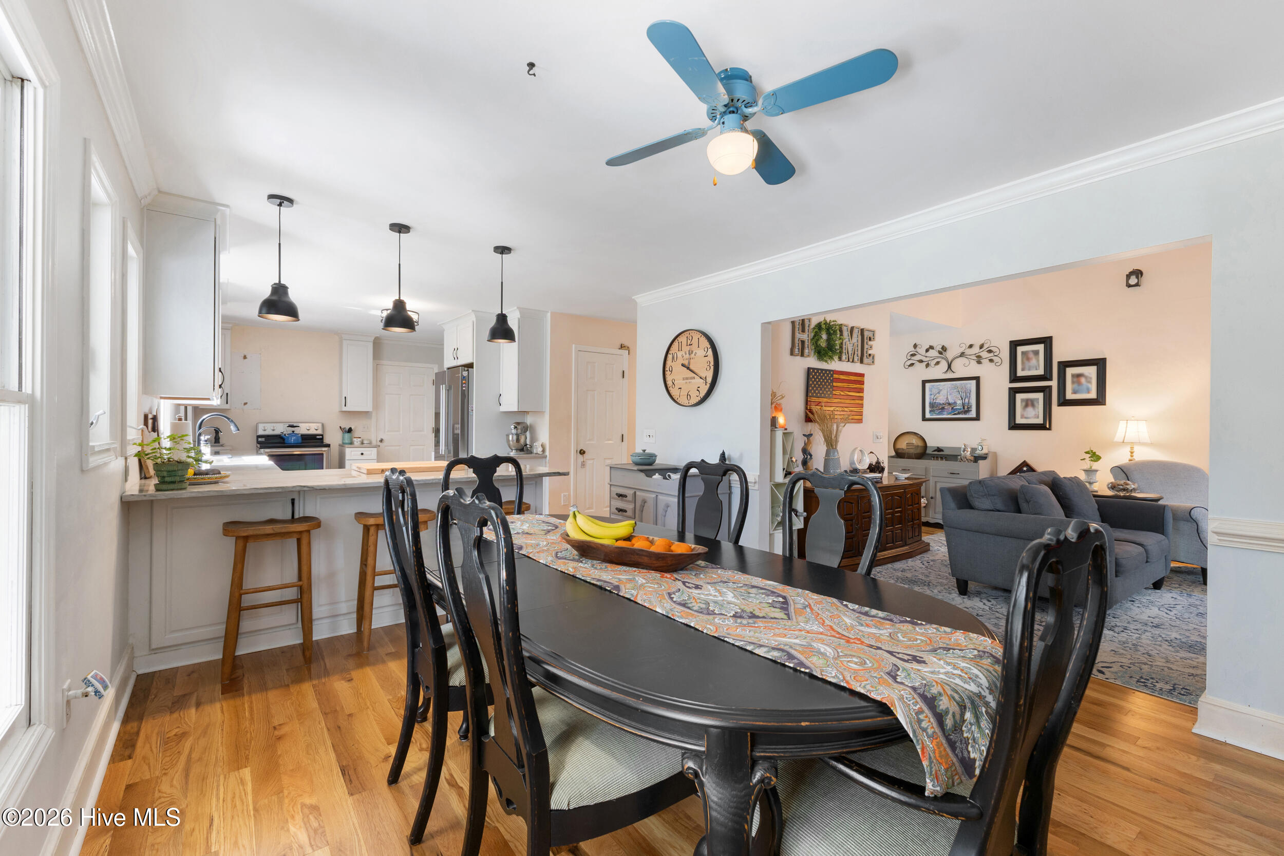 100560648 | Photo 14