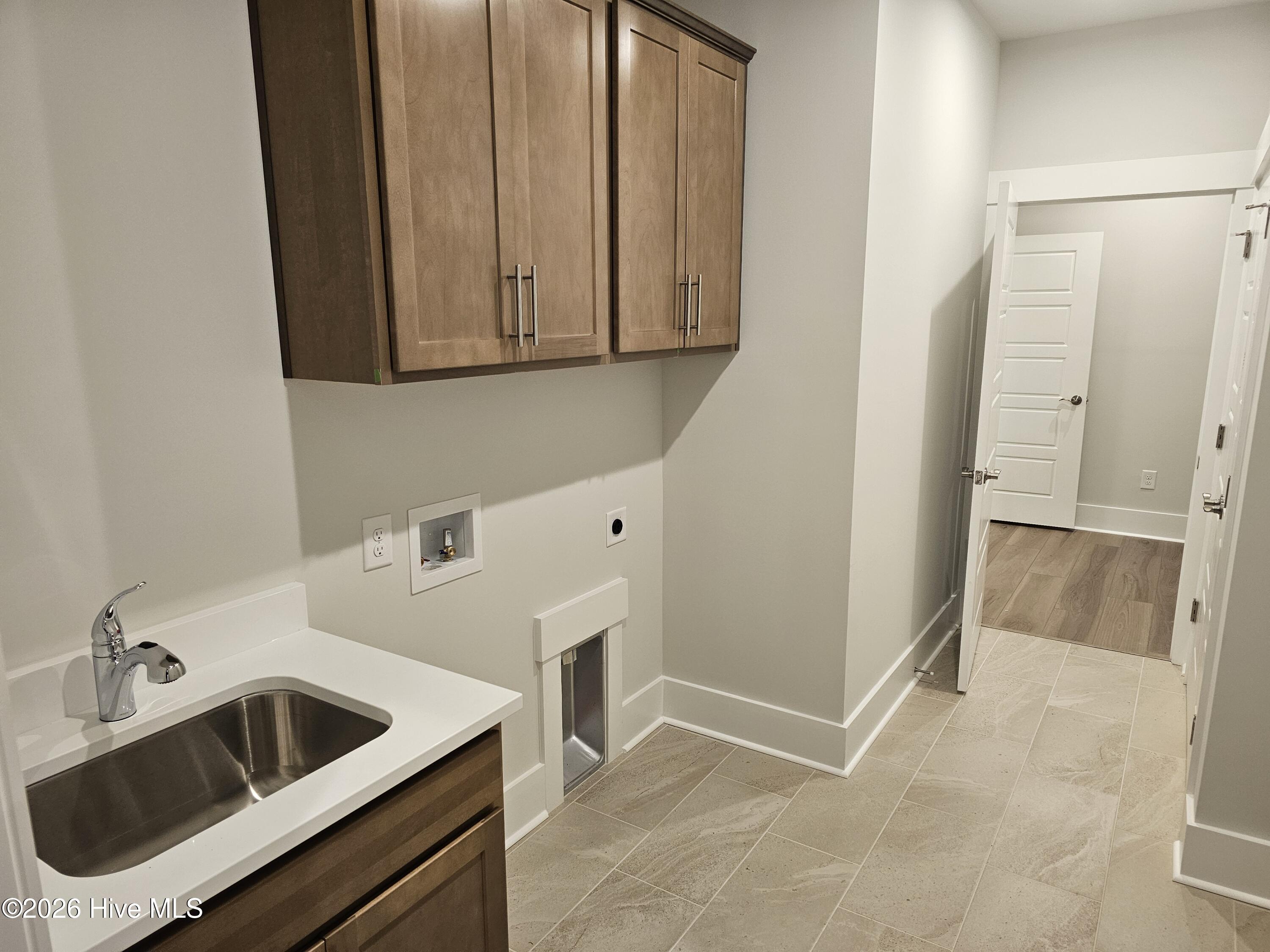 100544380 | Photo 19