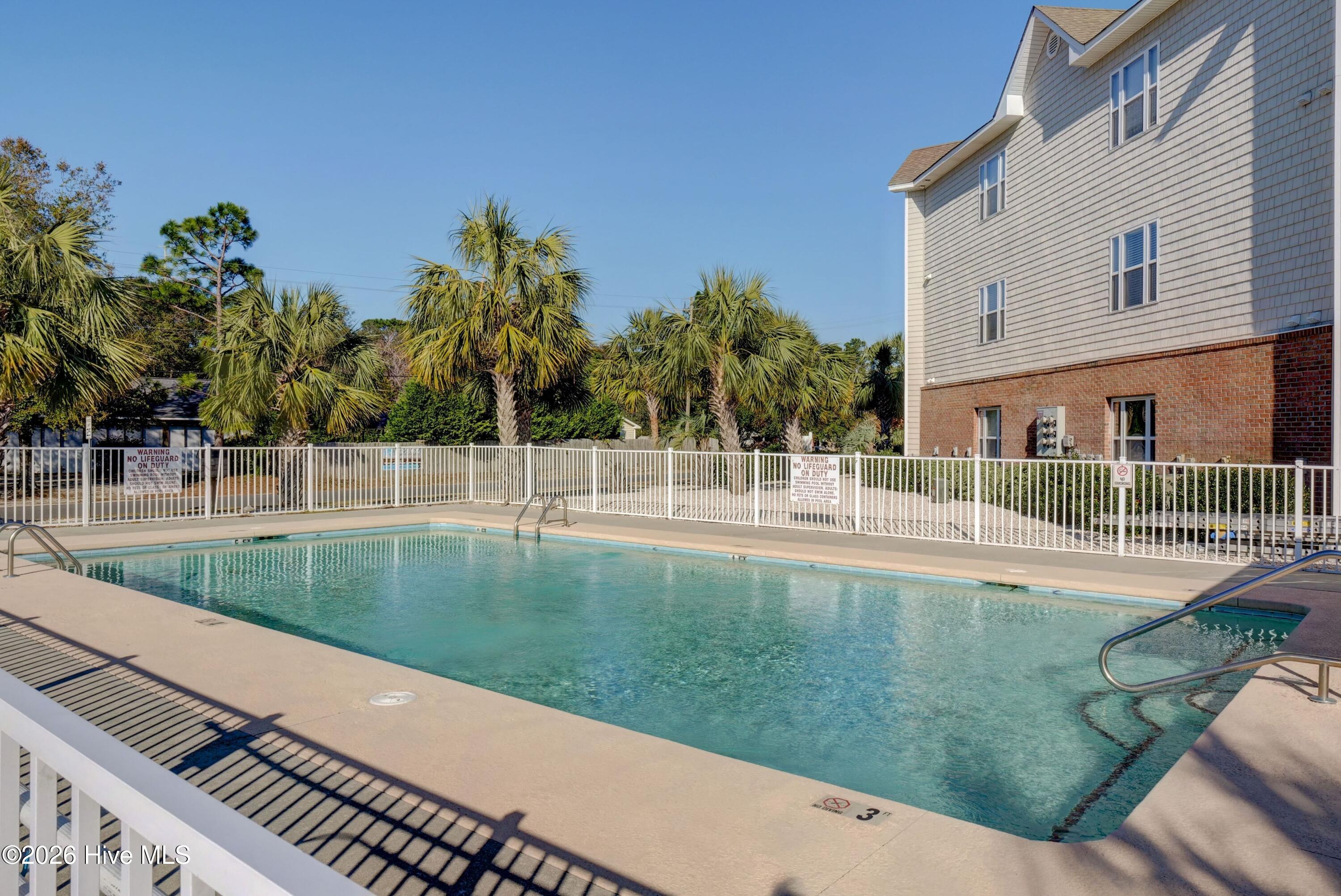 100554919 | Photo 32