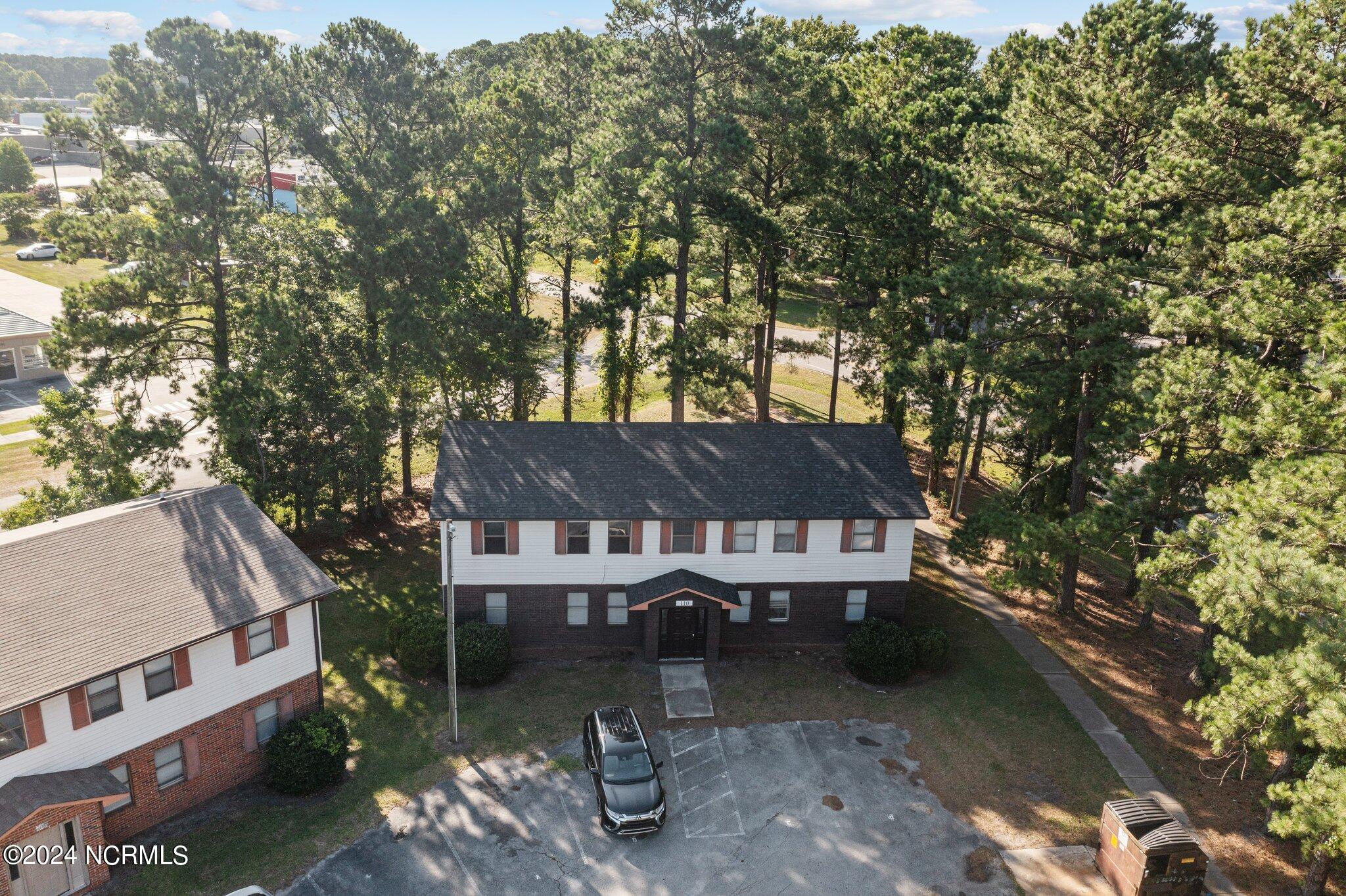 100566781 | Photo 18