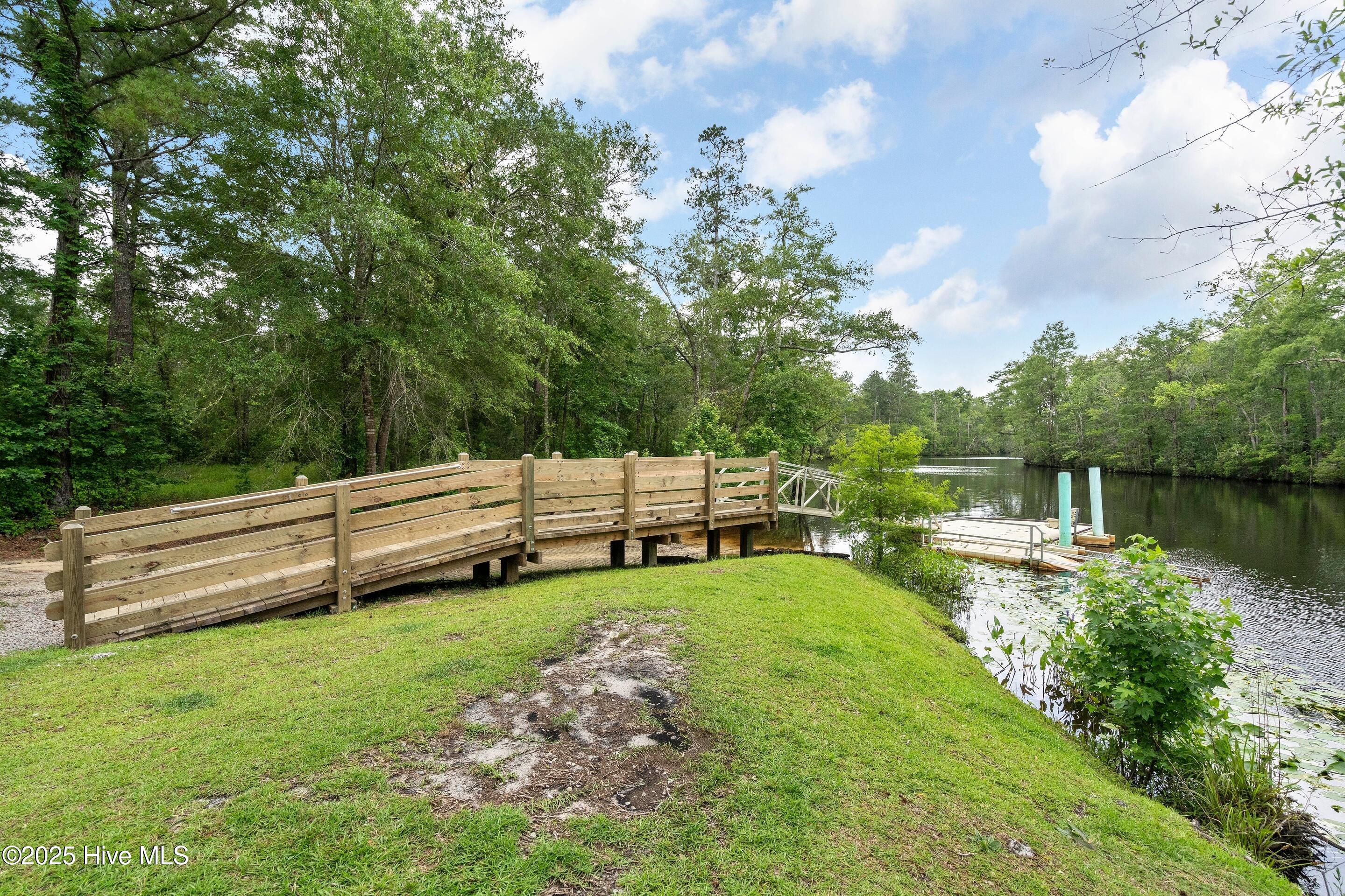 100531261 | Photo 113