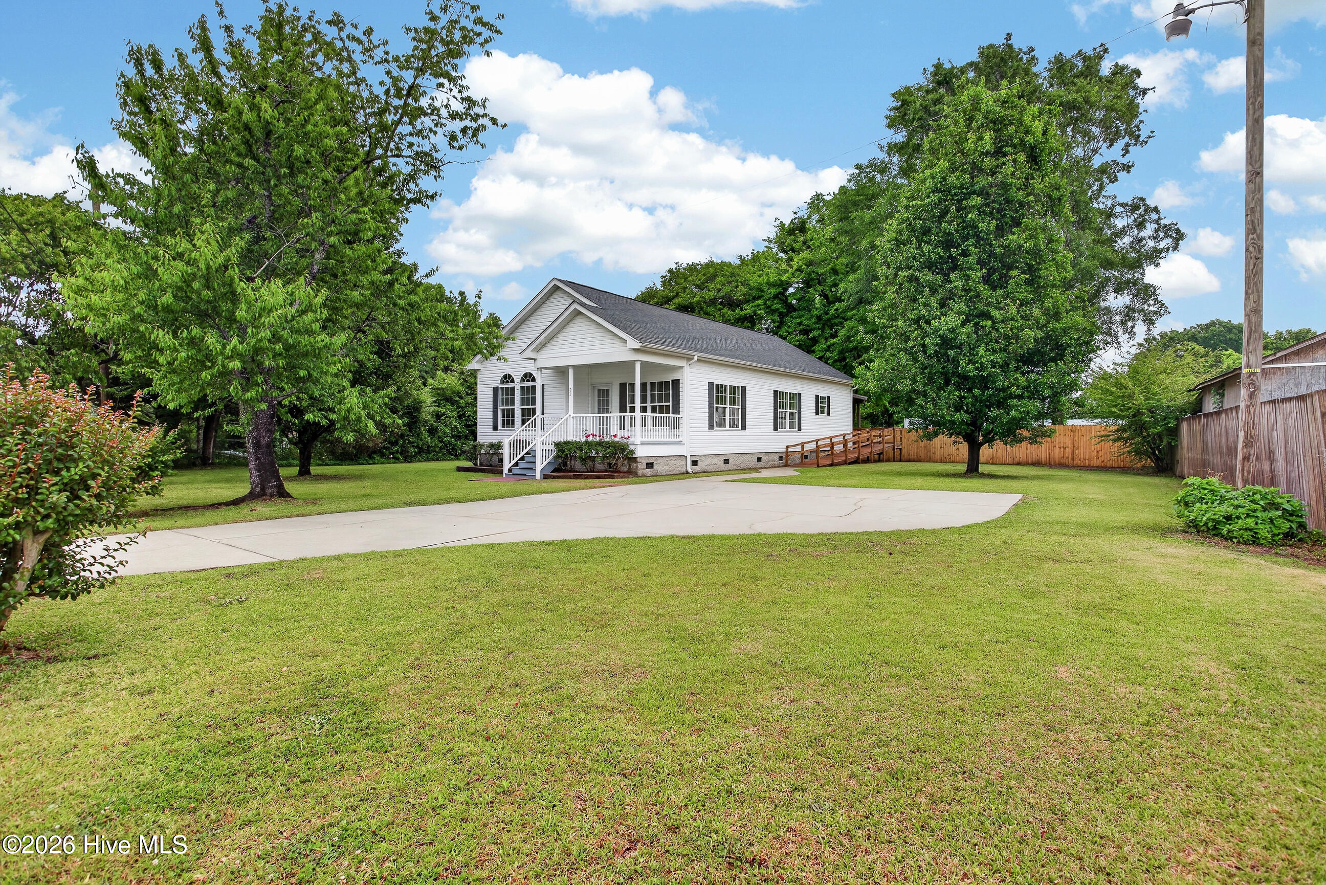225 Boyington Drive,Midway Park