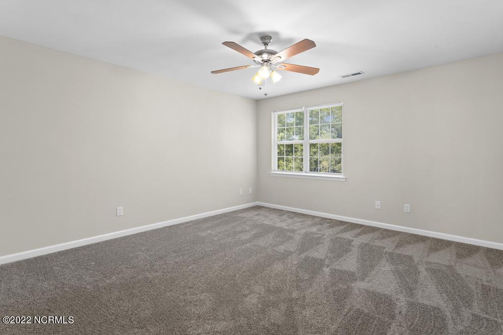 100550341 | Photo 13