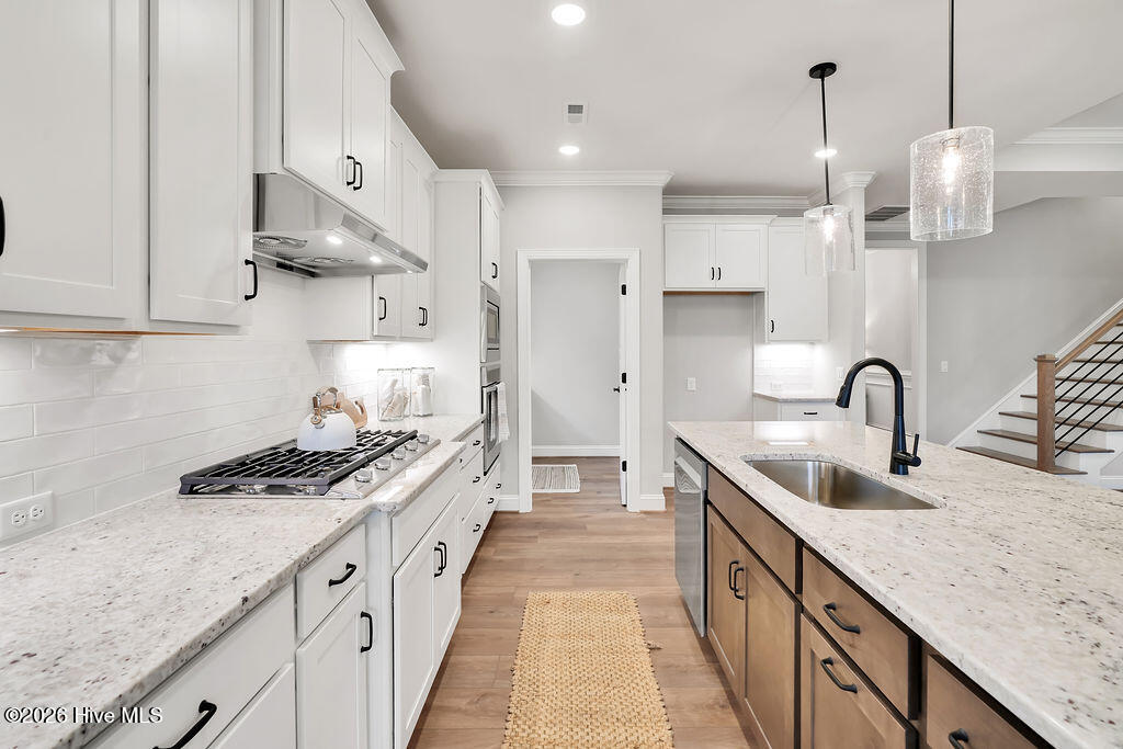 100517231 | Photo 18