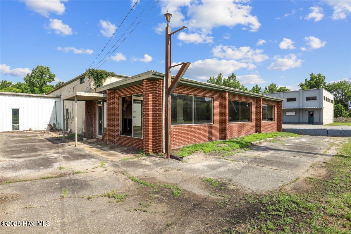 Exterior photo of 803, 805 S George Street, Goldsboro, NC 27530. MLS: 100585041