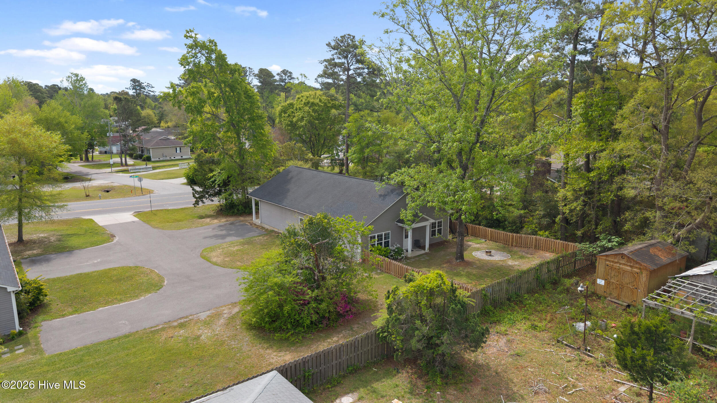 100566904 | Photo 53