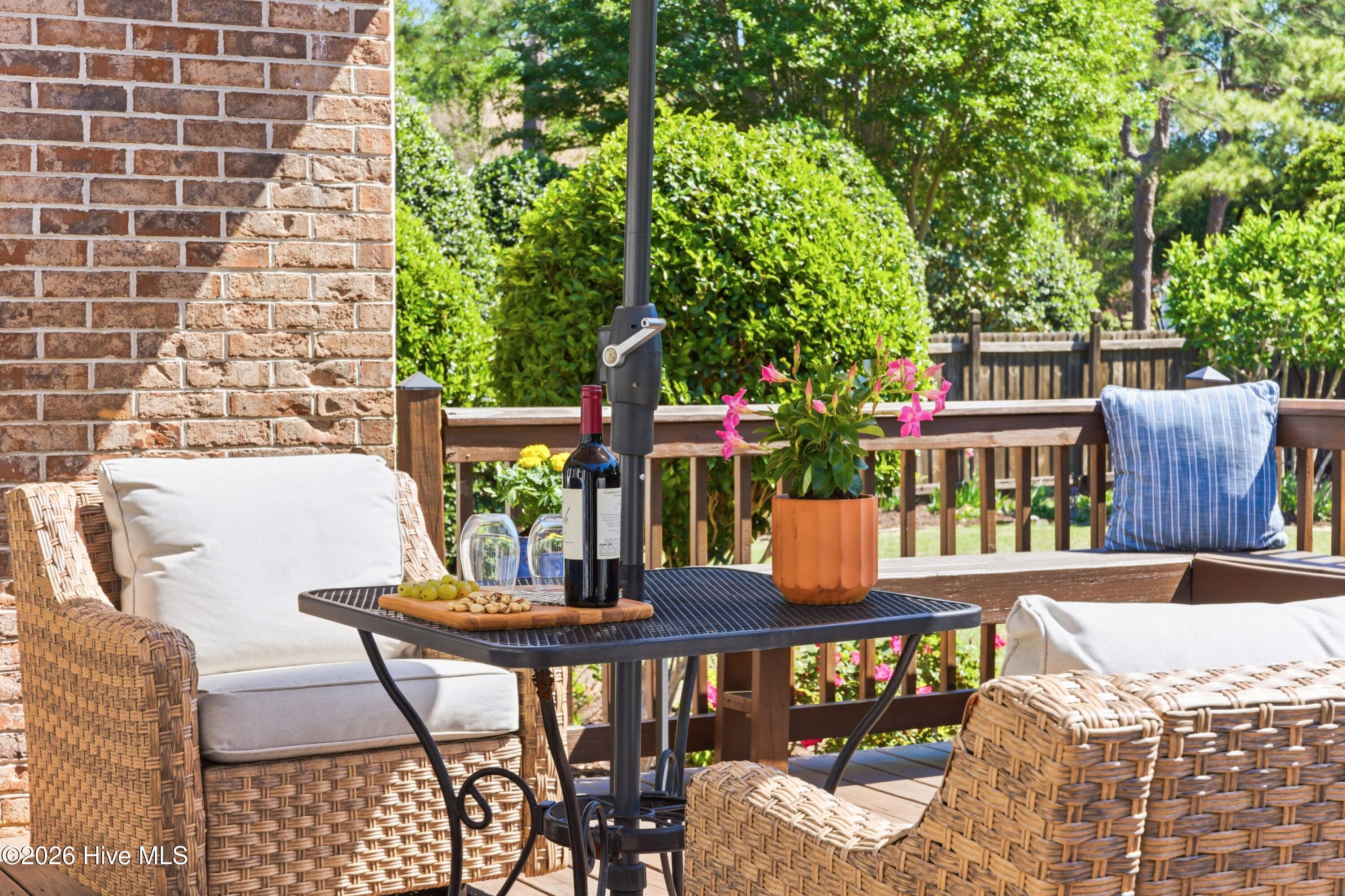 100568689 | Photo 22