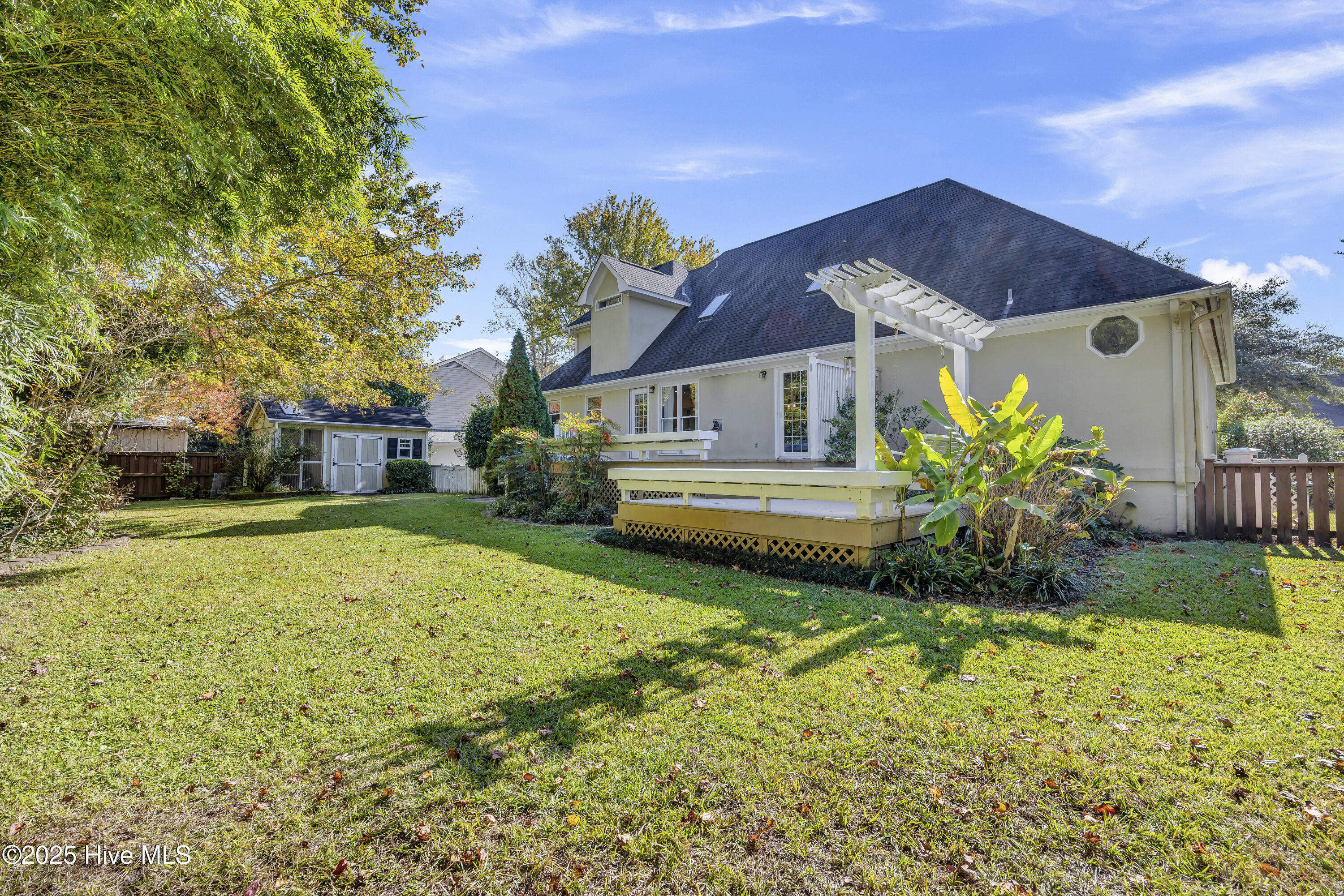 100541424 | Photo 28