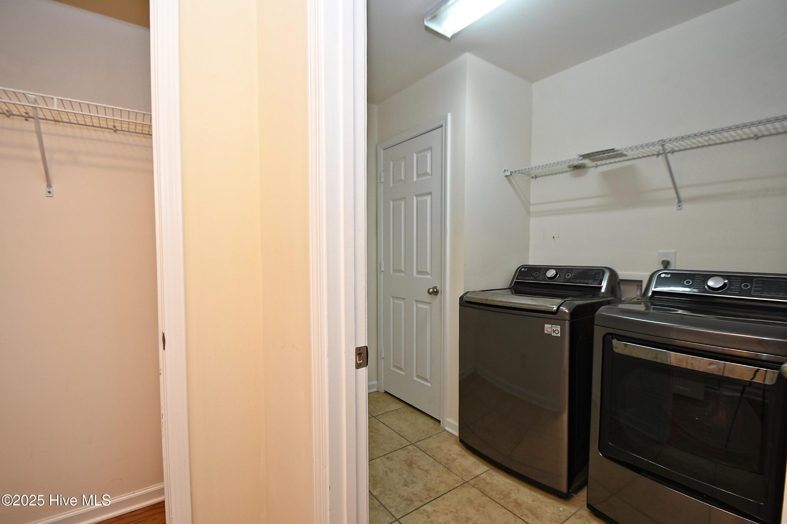 100538735 | Photo 31