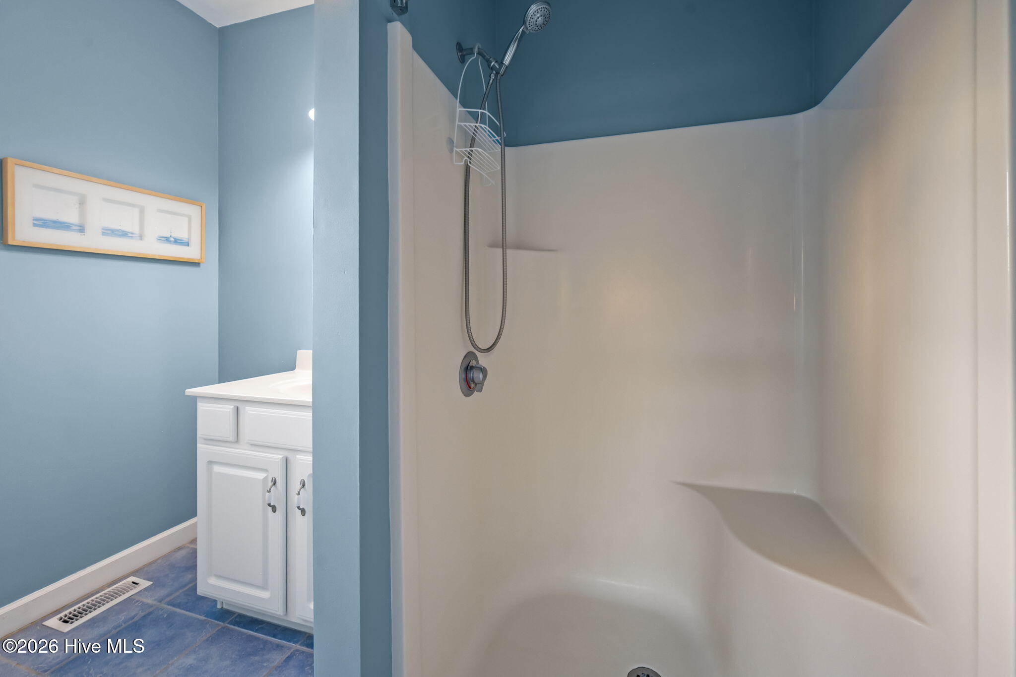 100565208 | Photo 51