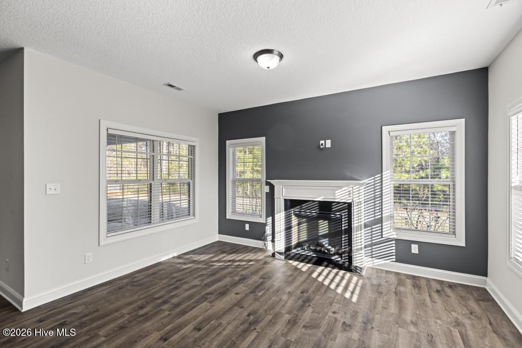 100552521 | Photo 15