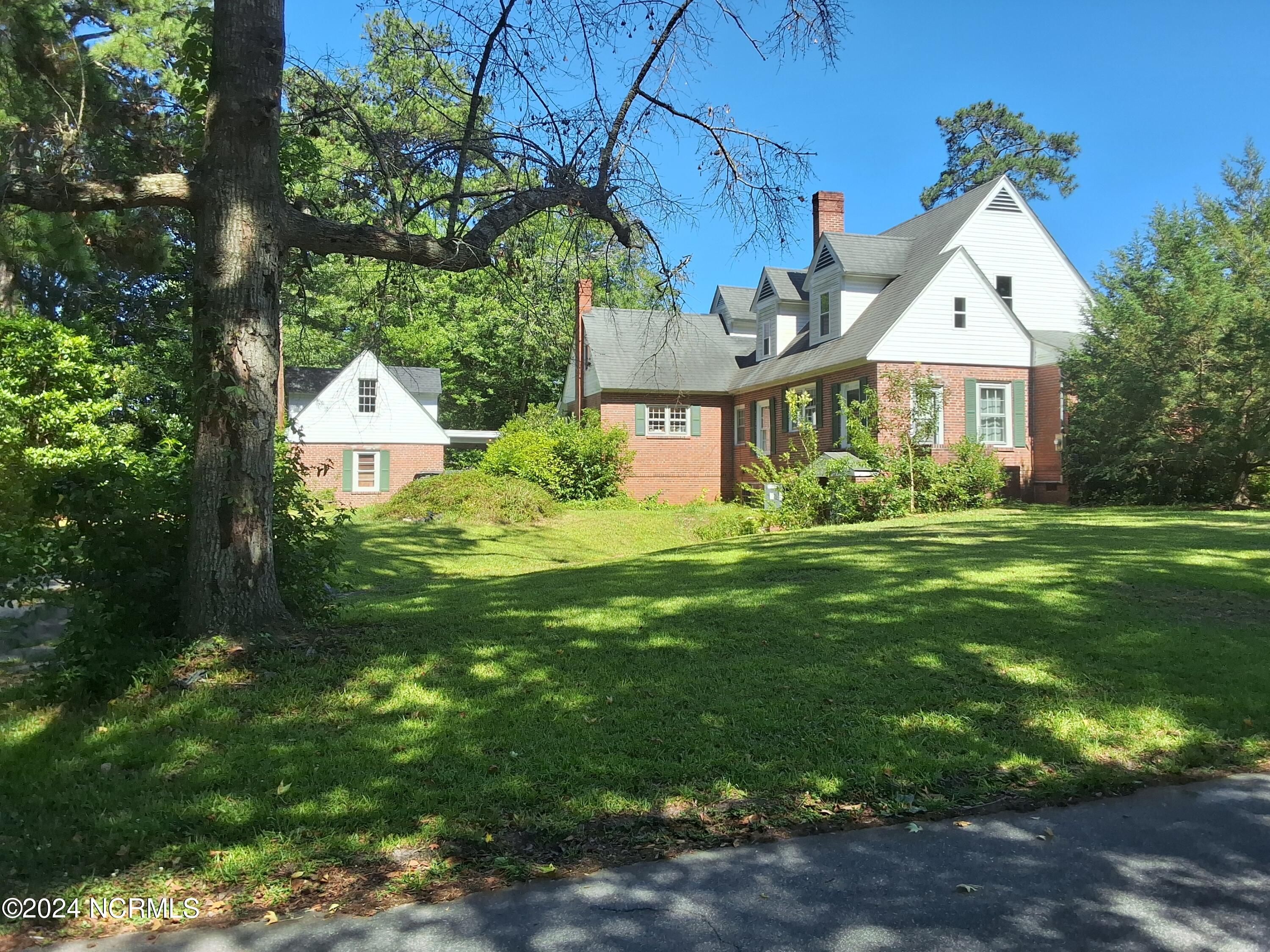 201 E Bell Street, Tabor City, NC, 28463