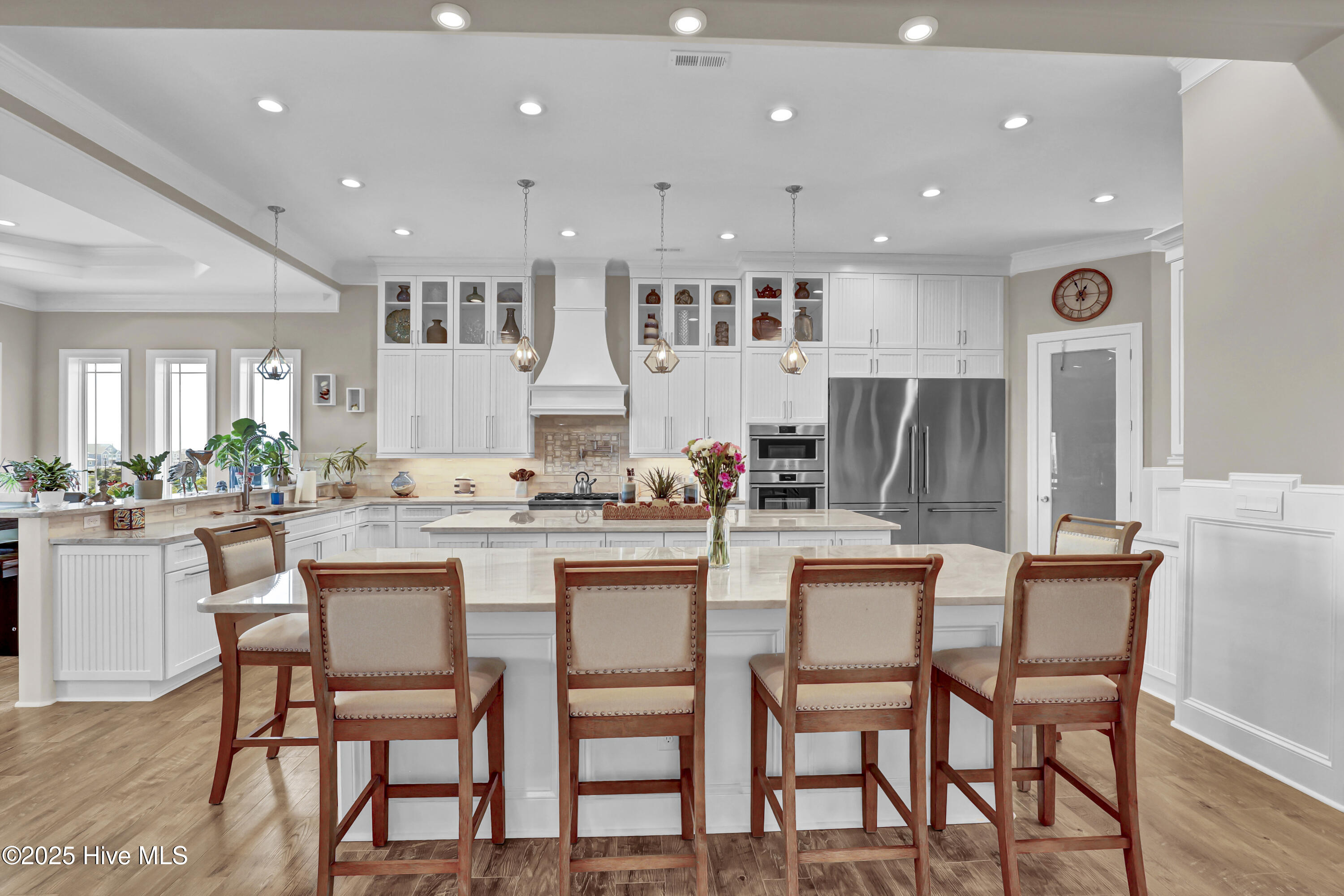 100503420 | Photo 46