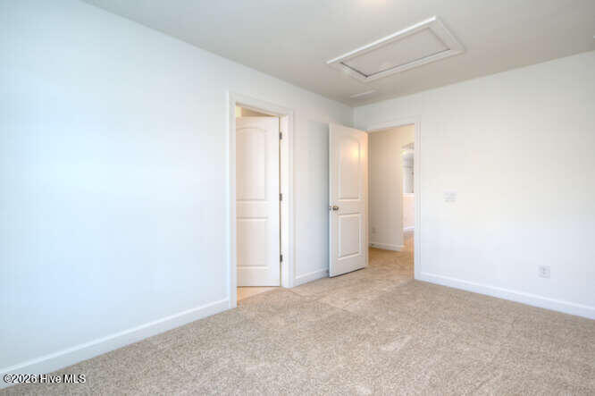 100555461 | Photo 31