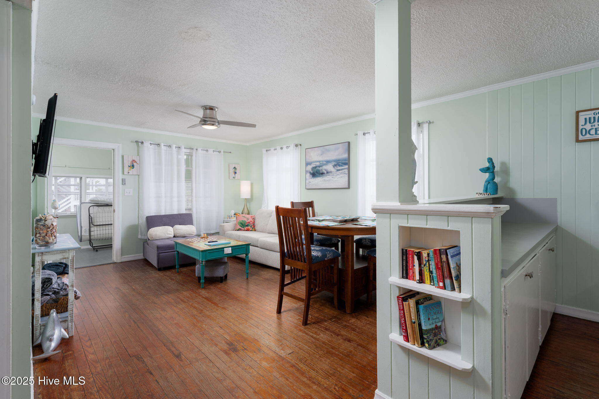 100534181 | Photo 31