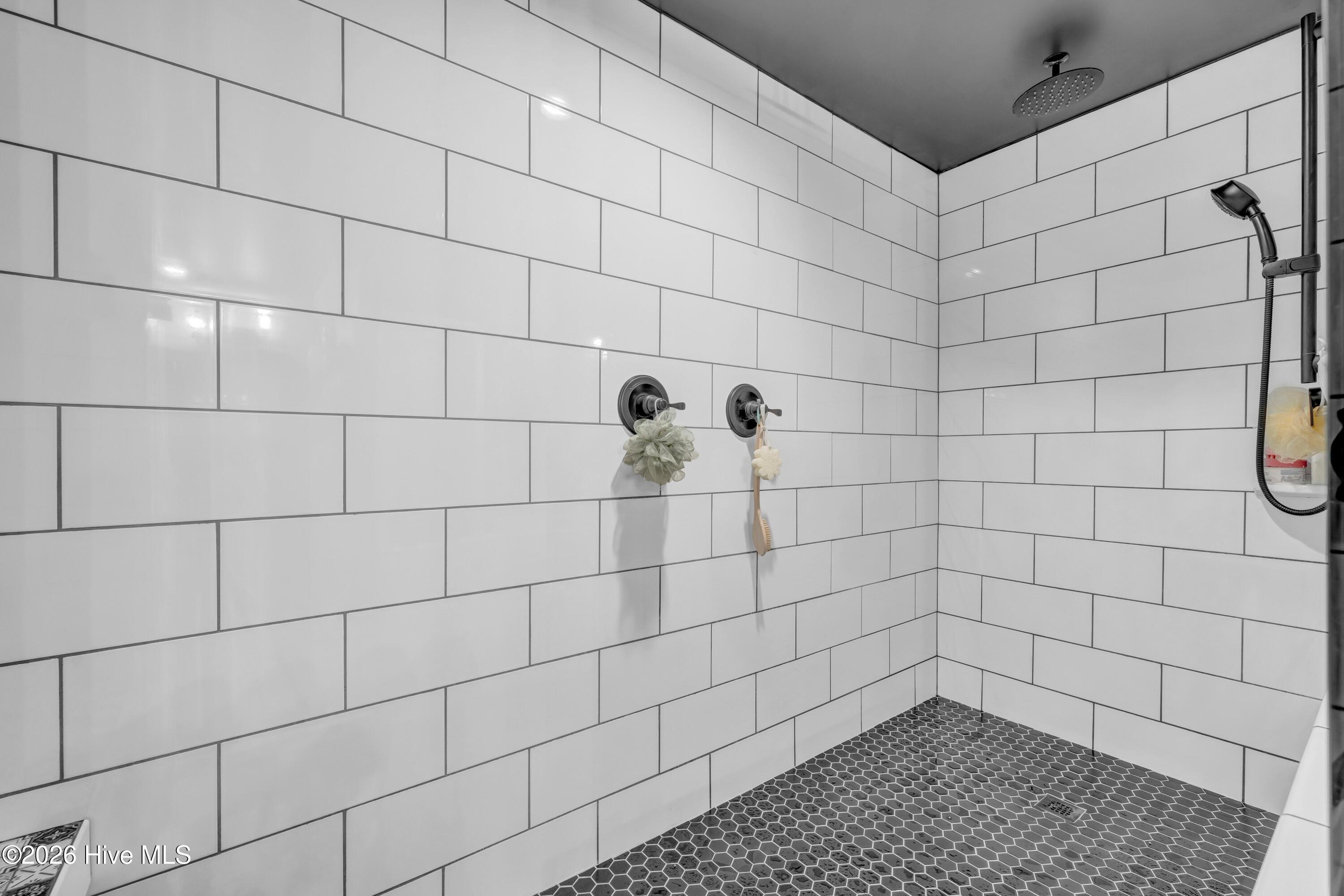 100551706 | Photo 20