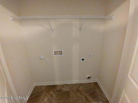 100569525 | Photo 12