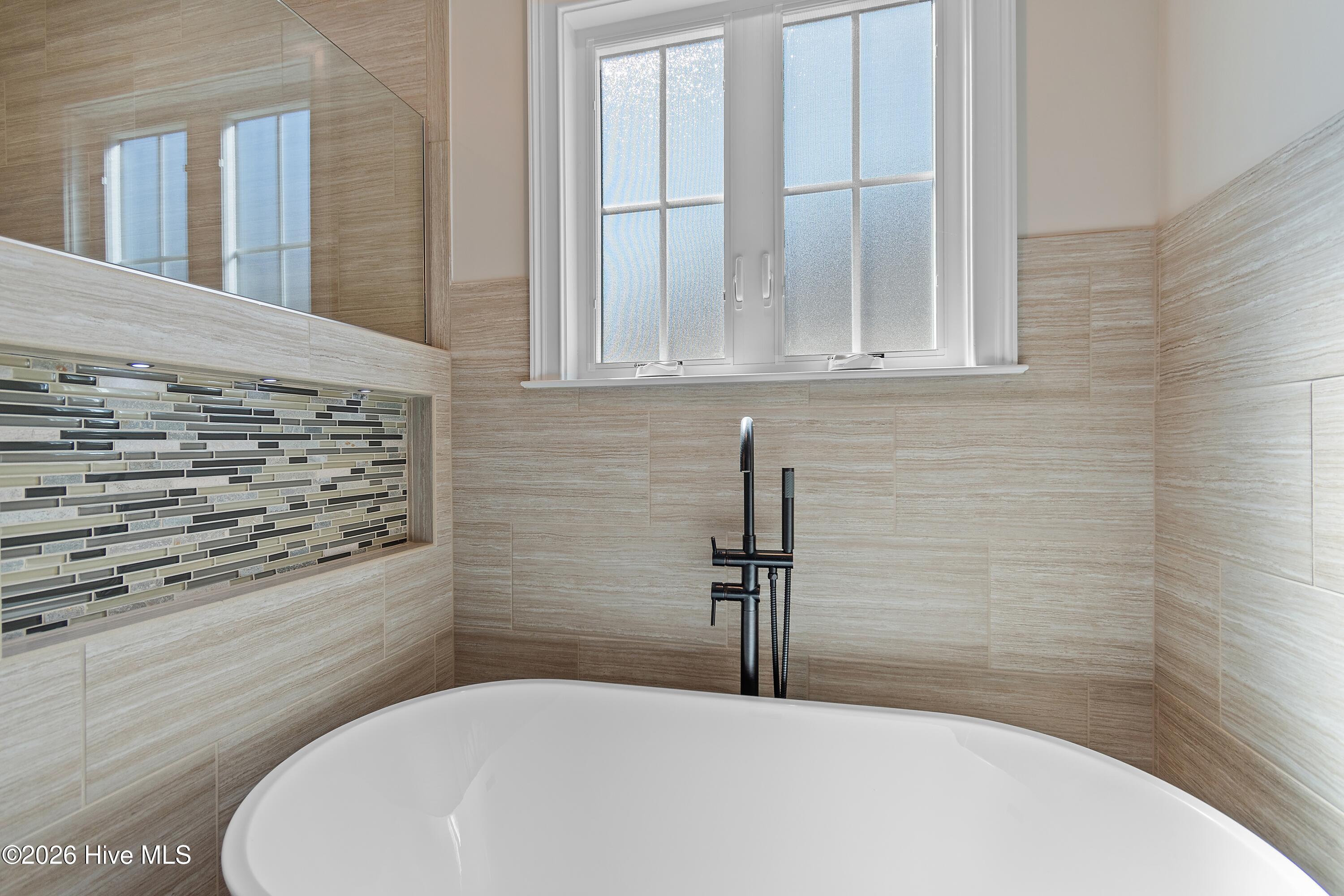 100554394 | Photo 31