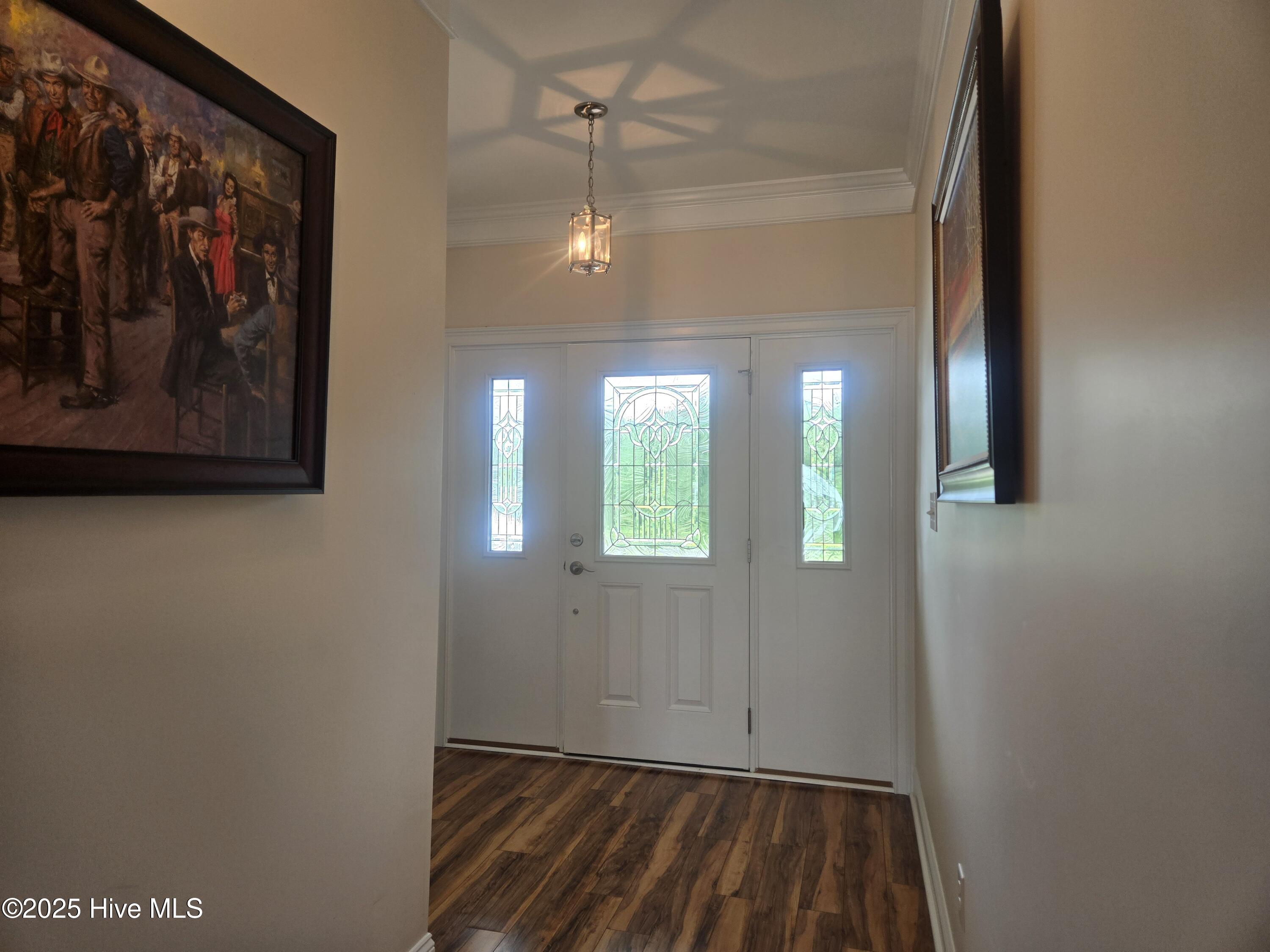 429 Live Oak Road,Newport