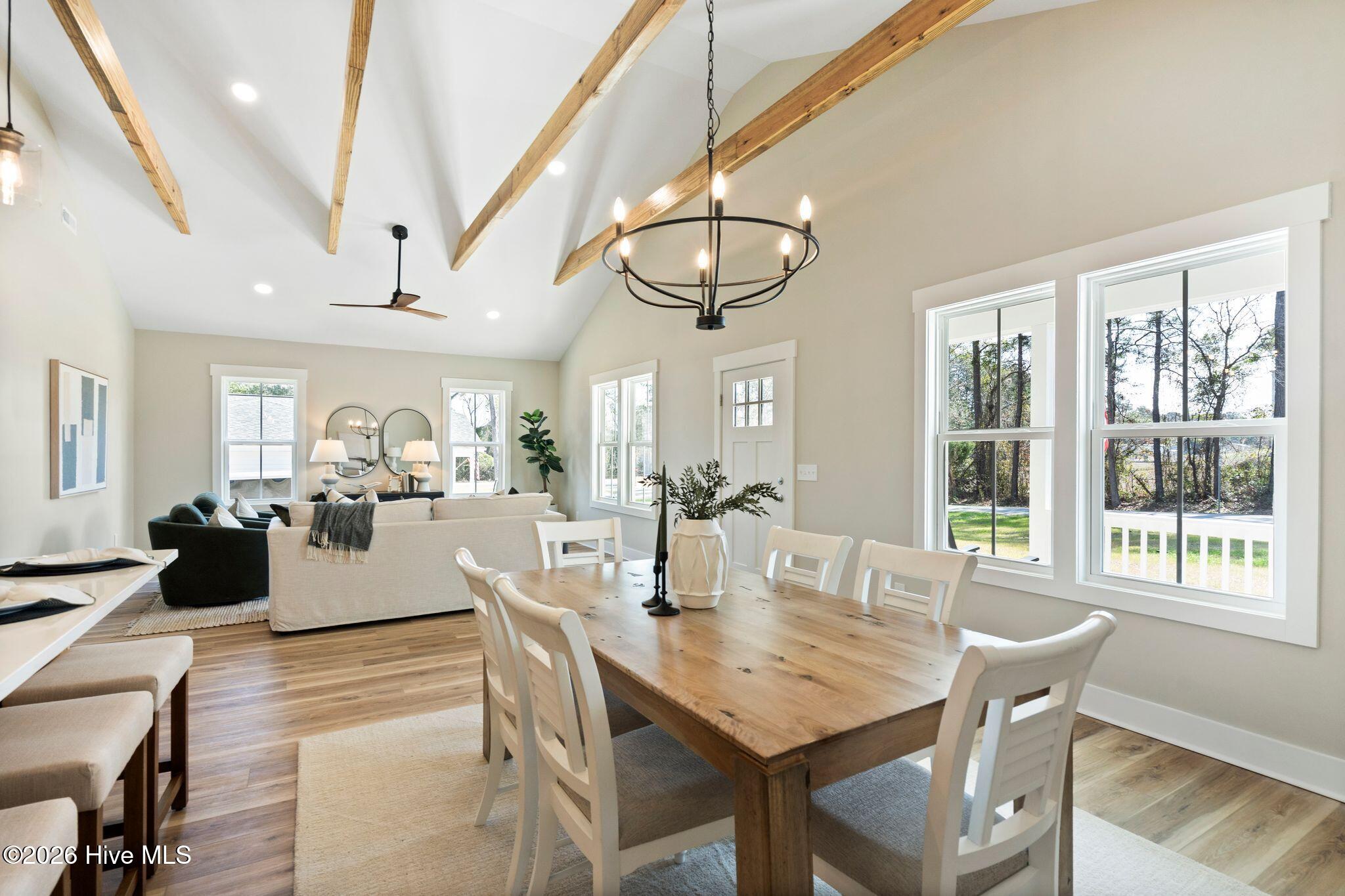 100558463 | Photo 20