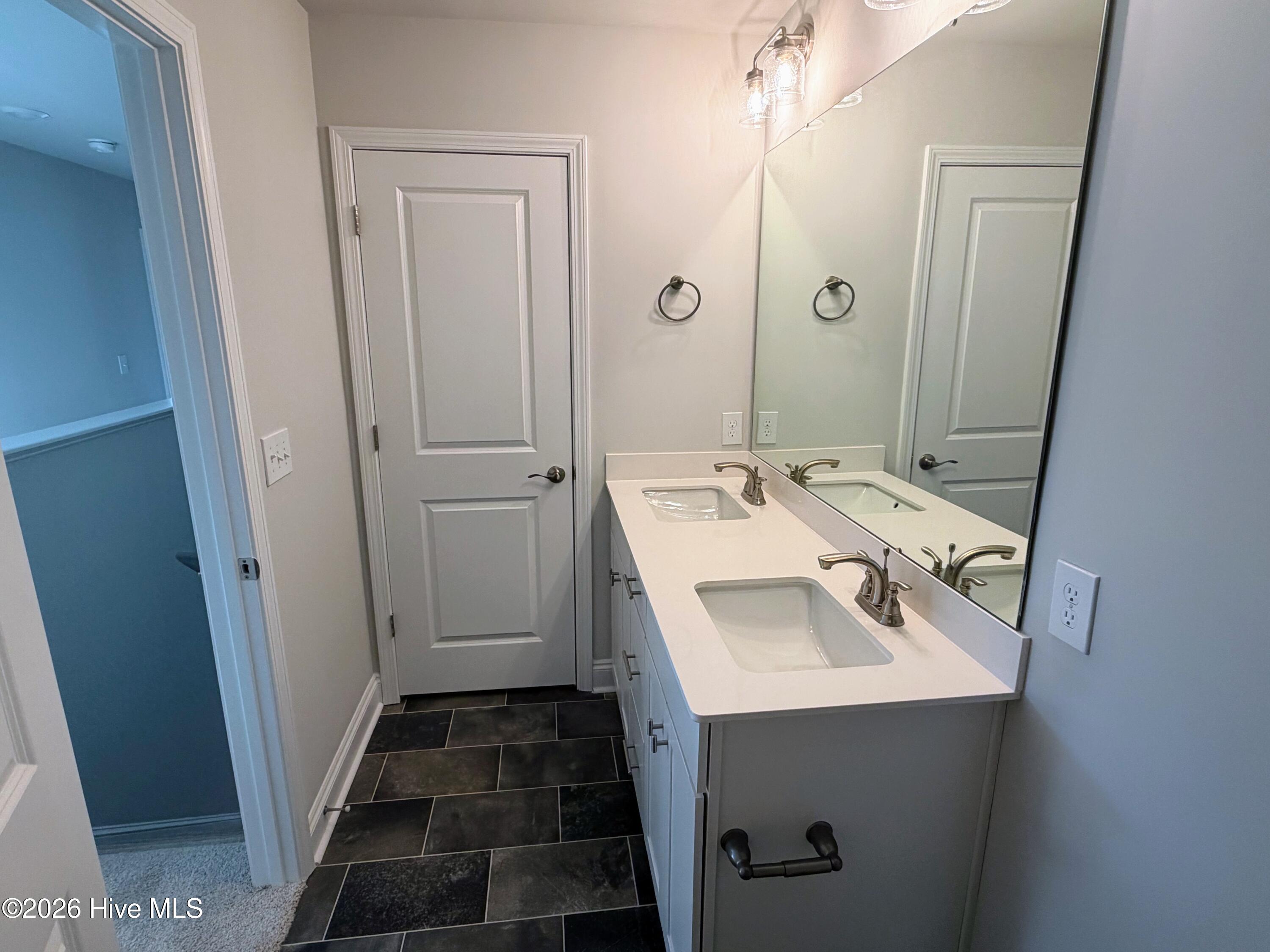 100509954 | Photo 30